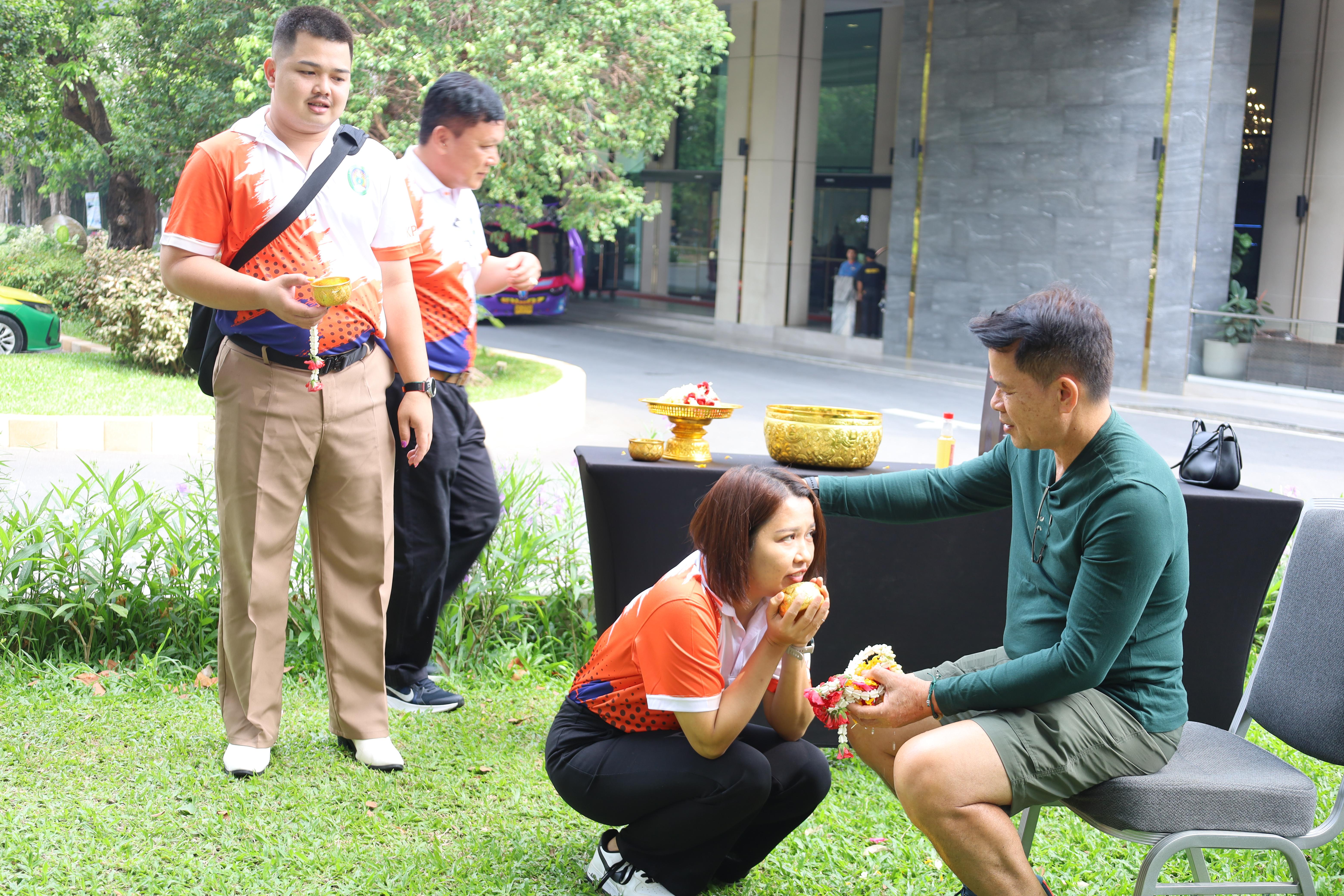 129. การศึกษาดูงานการจัดการคุณภาพและมาตรฐานการผลิตบัณฑิตระดับปริญญาตรี บัณฑิตศึกษา ณ มหาวิทยาลัยบูรพา