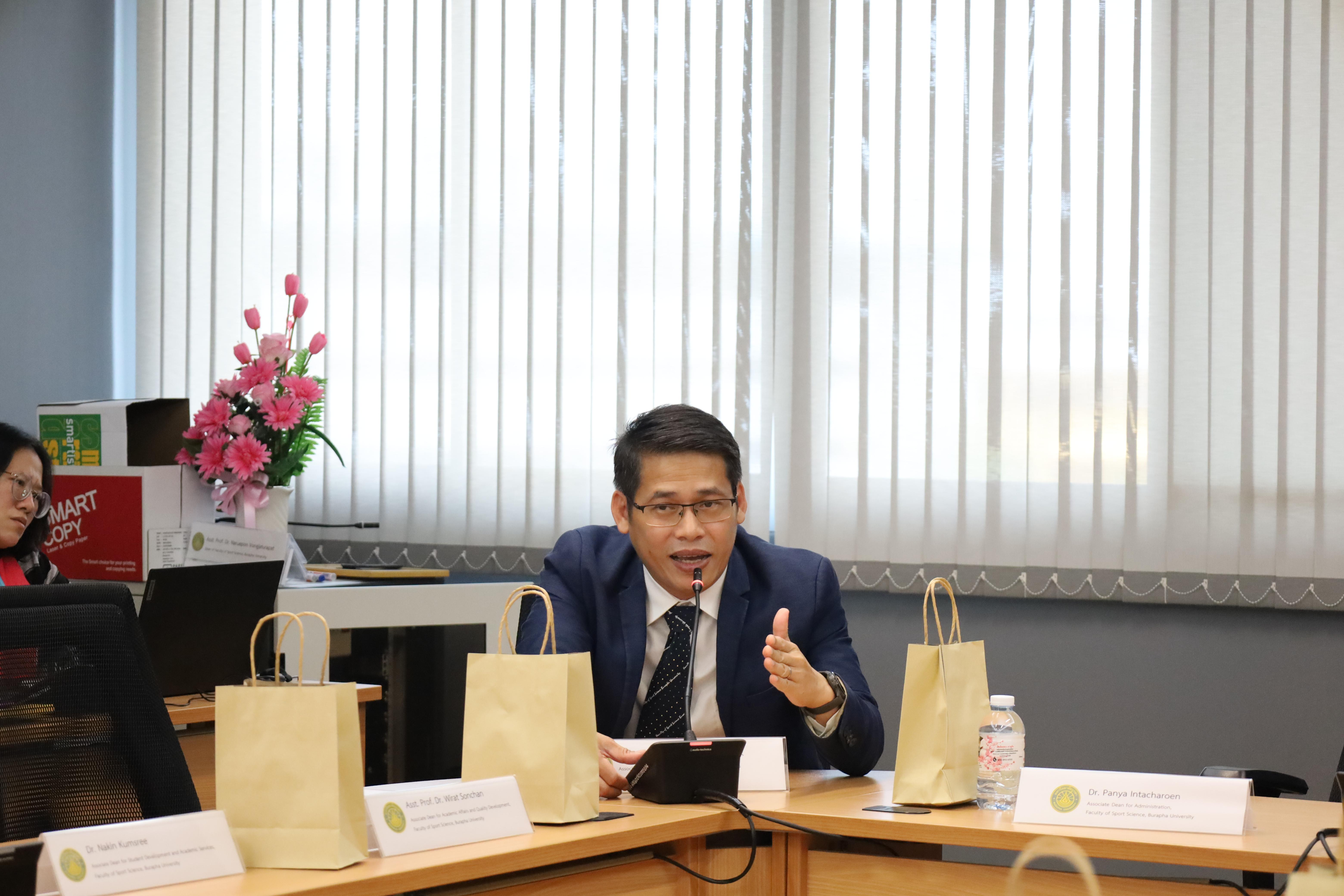 158. การศึกษาดูงานการจัดการคุณภาพและมาตรฐานการผลิตบัณฑิตระดับปริญญาตรี บัณฑิตศึกษา ณ มหาวิทยาลัยบูรพา