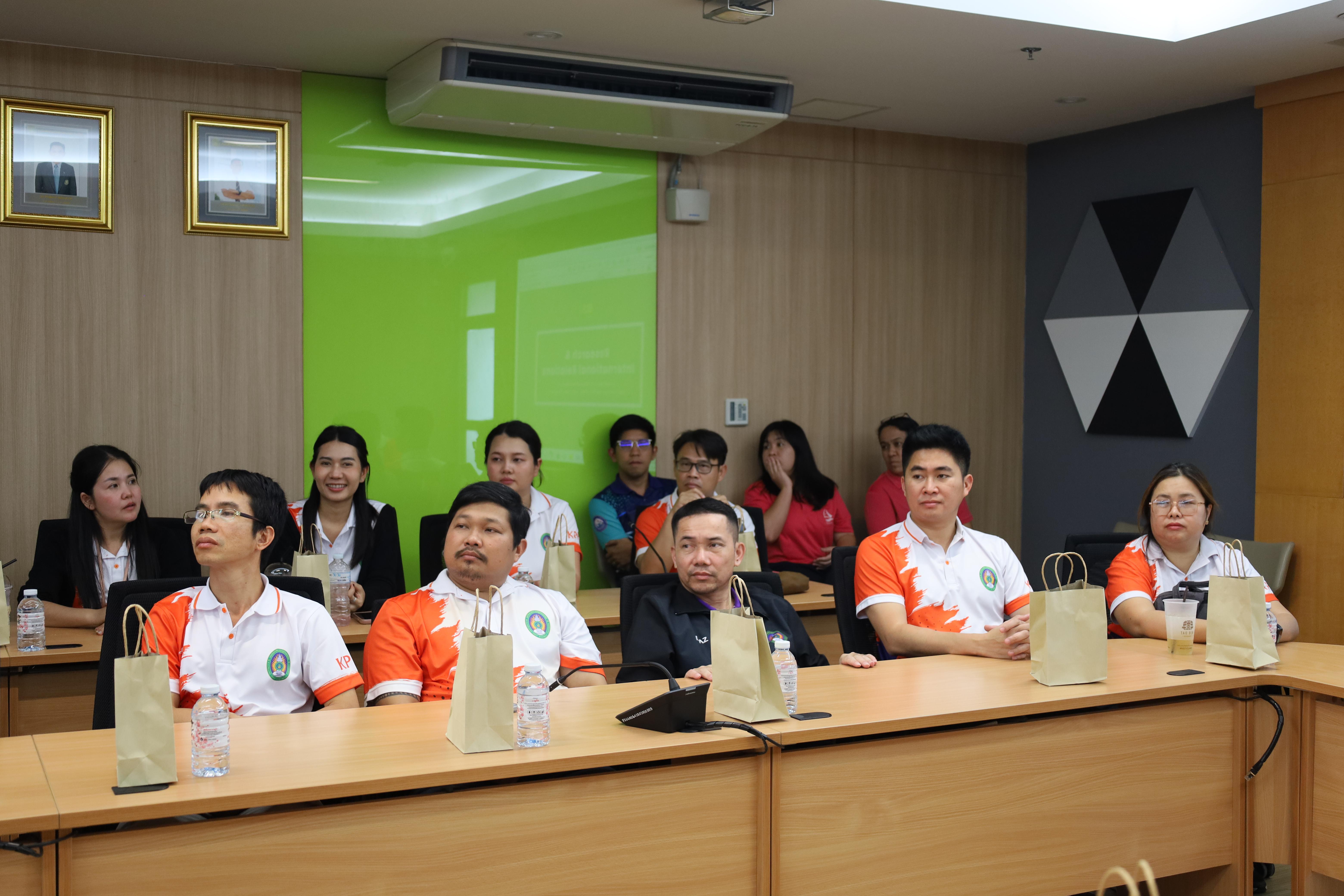 164. การศึกษาดูงานการจัดการคุณภาพและมาตรฐานการผลิตบัณฑิตระดับปริญญาตรี บัณฑิตศึกษา ณ มหาวิทยาลัยบูรพา