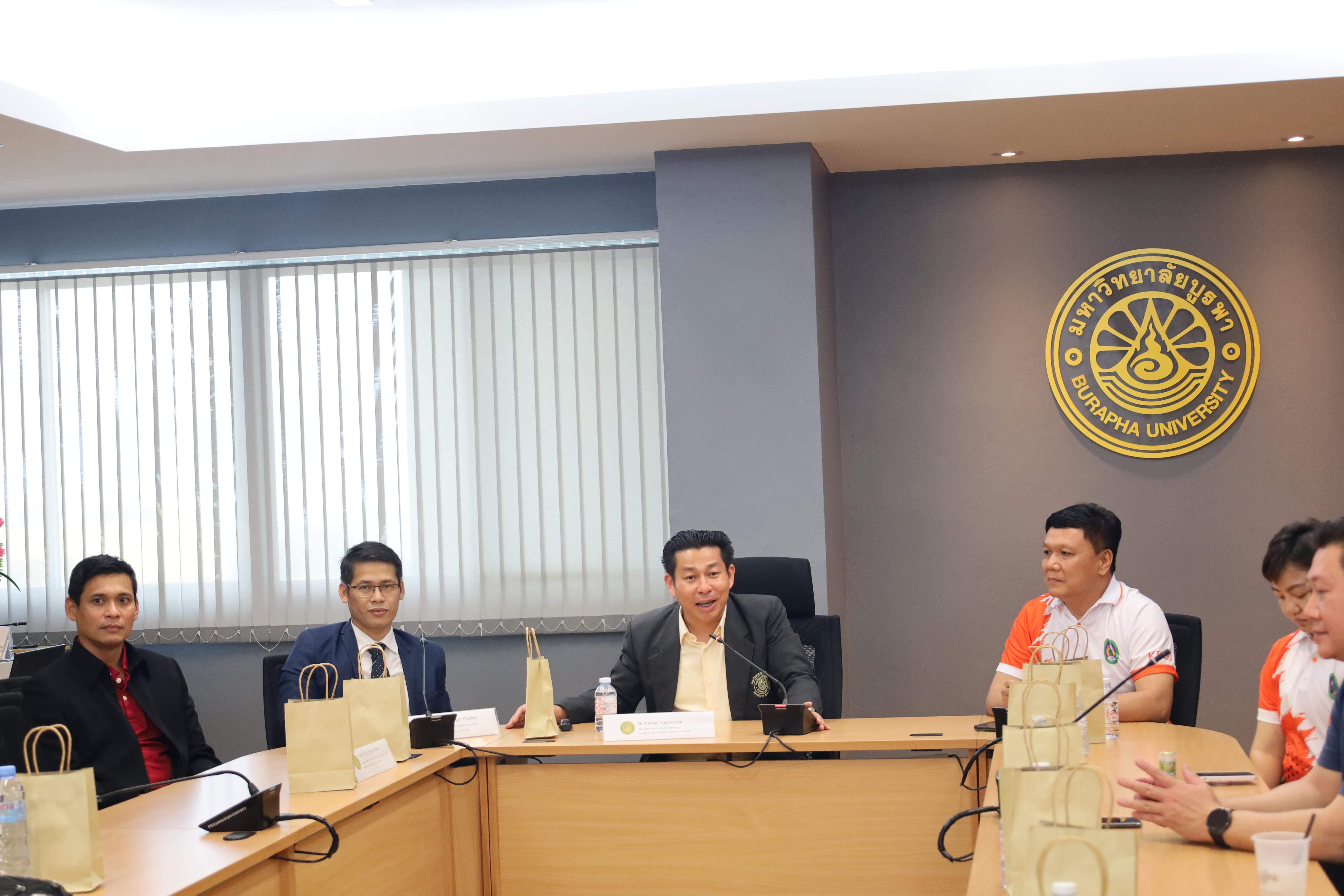 174. การศึกษาดูงานการจัดการคุณภาพและมาตรฐานการผลิตบัณฑิตระดับปริญญาตรี บัณฑิตศึกษา ณ มหาวิทยาลัยบูรพา