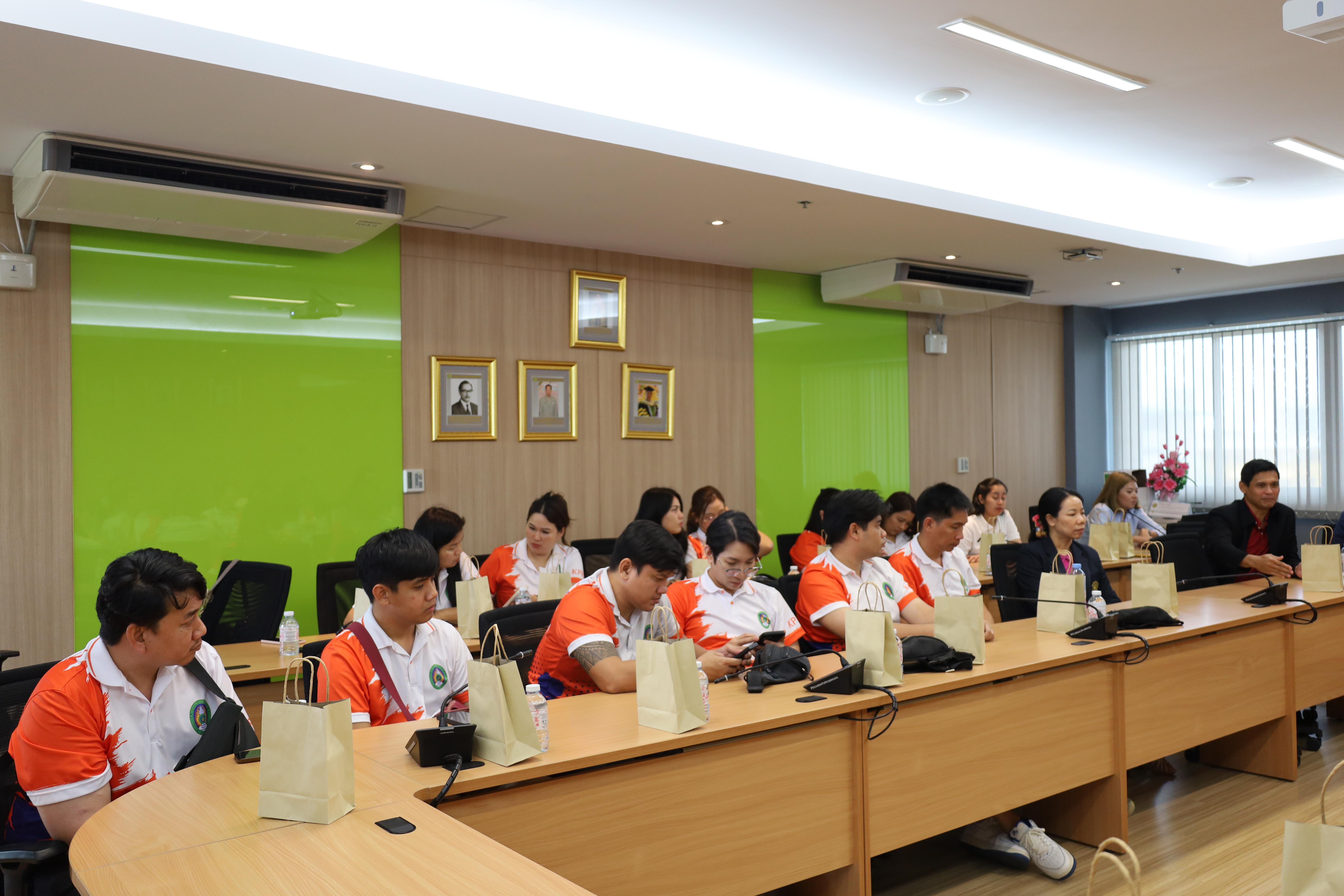 205. การศึกษาดูงานการจัดการคุณภาพและมาตรฐานการผลิตบัณฑิตระดับปริญญาตรี บัณฑิตศึกษา ณ มหาวิทยาลัยบูรพา