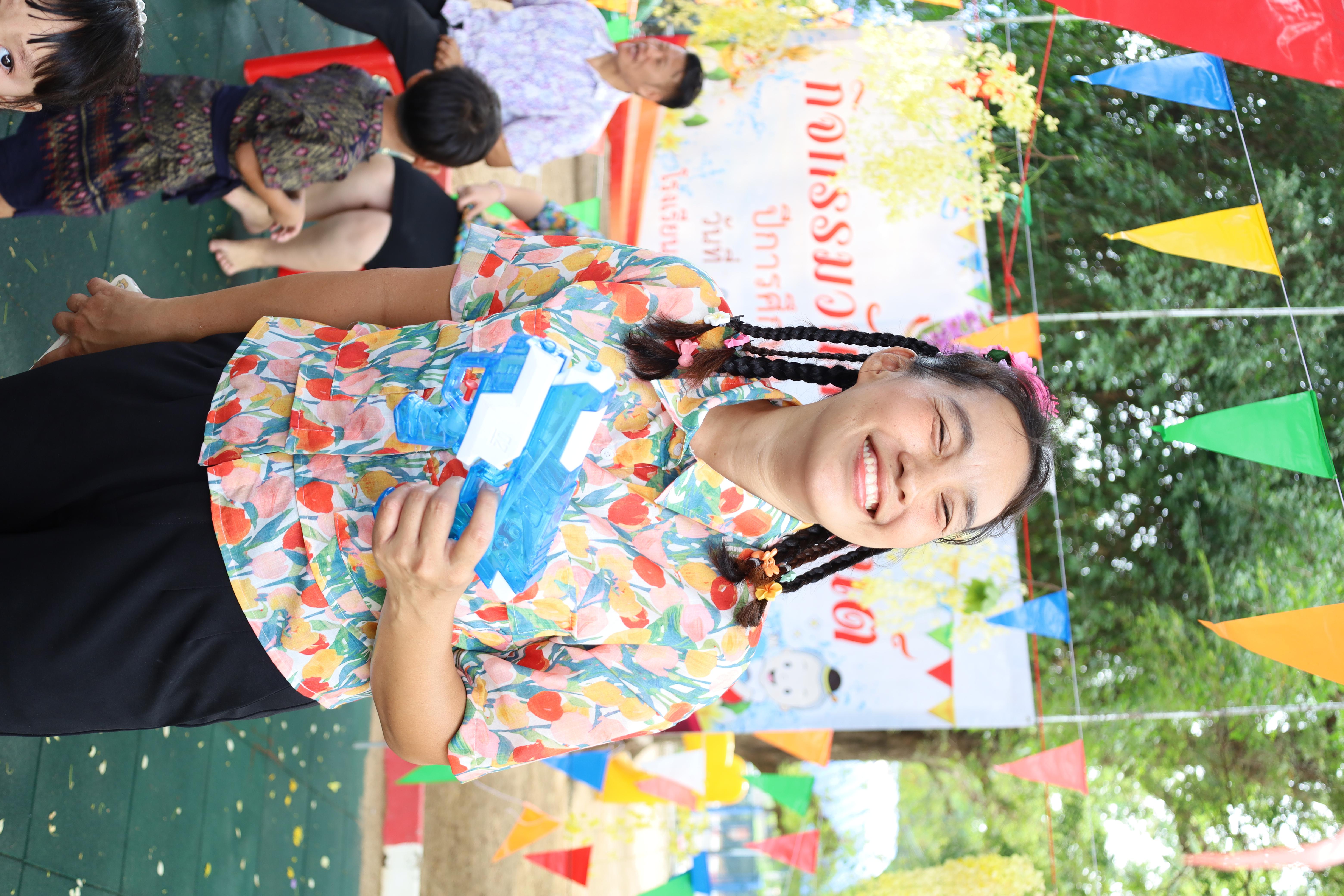 72. กิจกรรมวันสงกรานต์โรงเรียนอนุบาลราชภัฏกำแพงเพชร ปีการศึกษา 2567