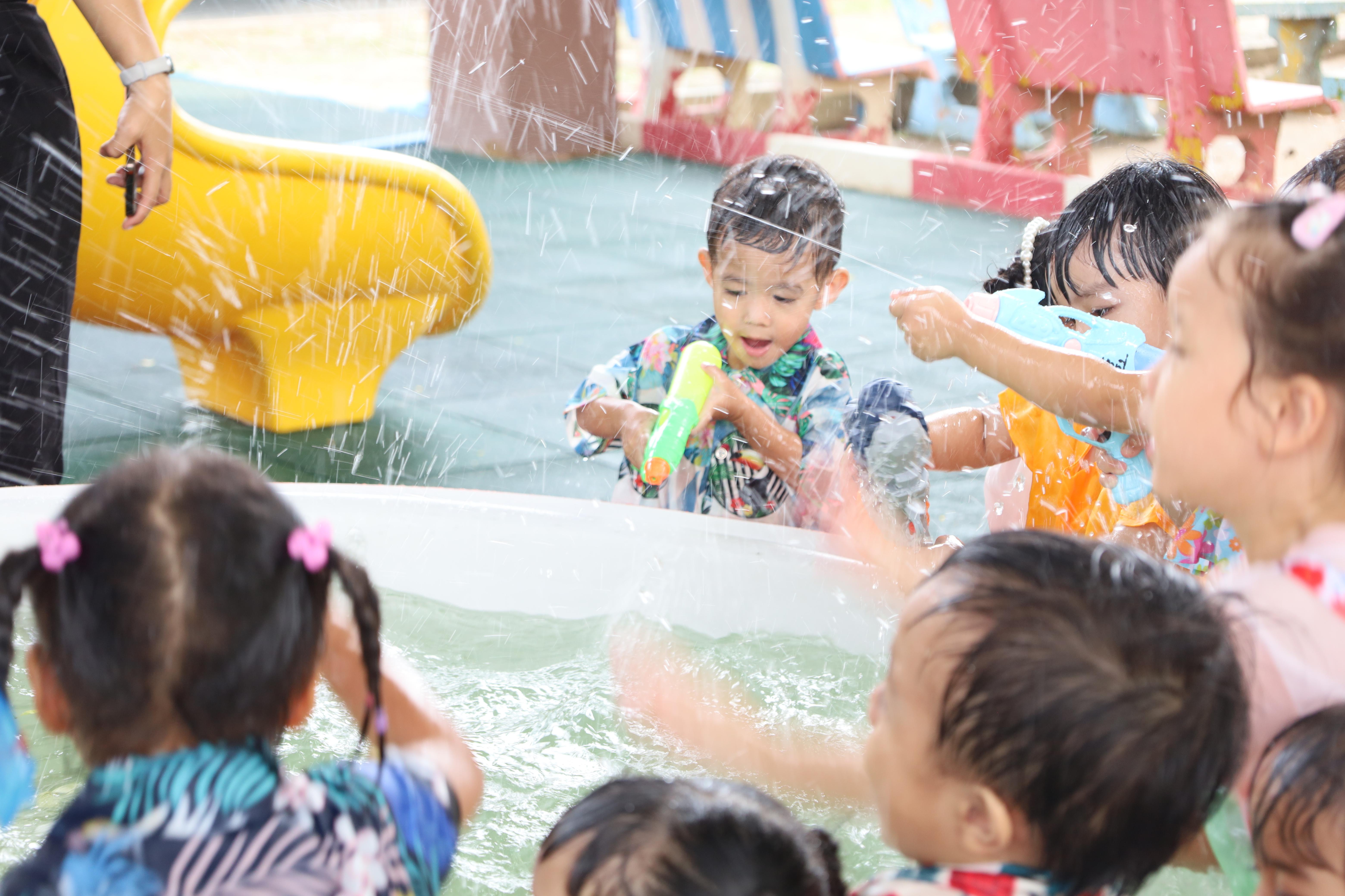 119. กิจกรรมวันสงกรานต์โรงเรียนอนุบาลราชภัฏกำแพงเพชร ปีการศึกษา 2567