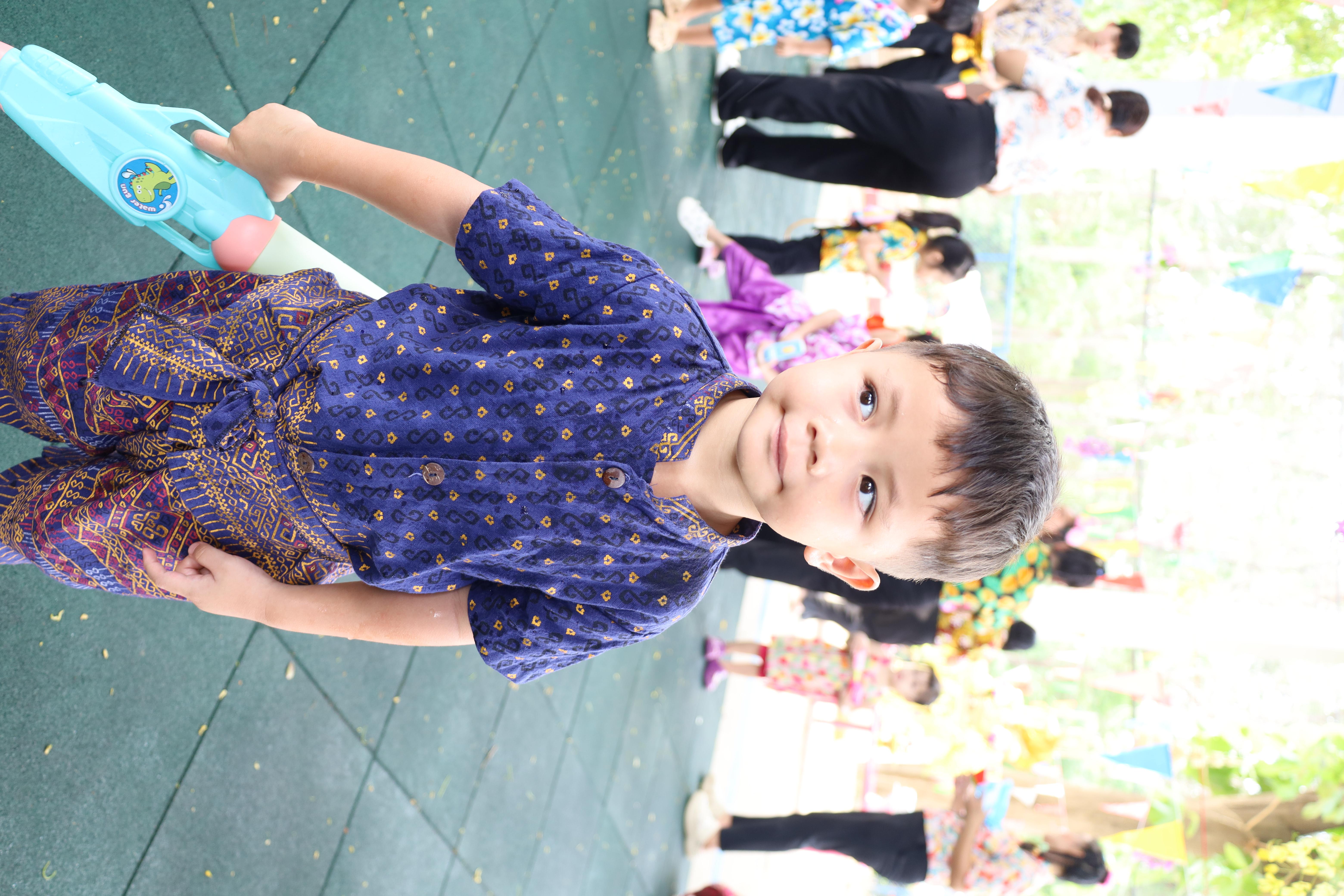 122. กิจกรรมวันสงกรานต์โรงเรียนอนุบาลราชภัฏกำแพงเพชร ปีการศึกษา 2567