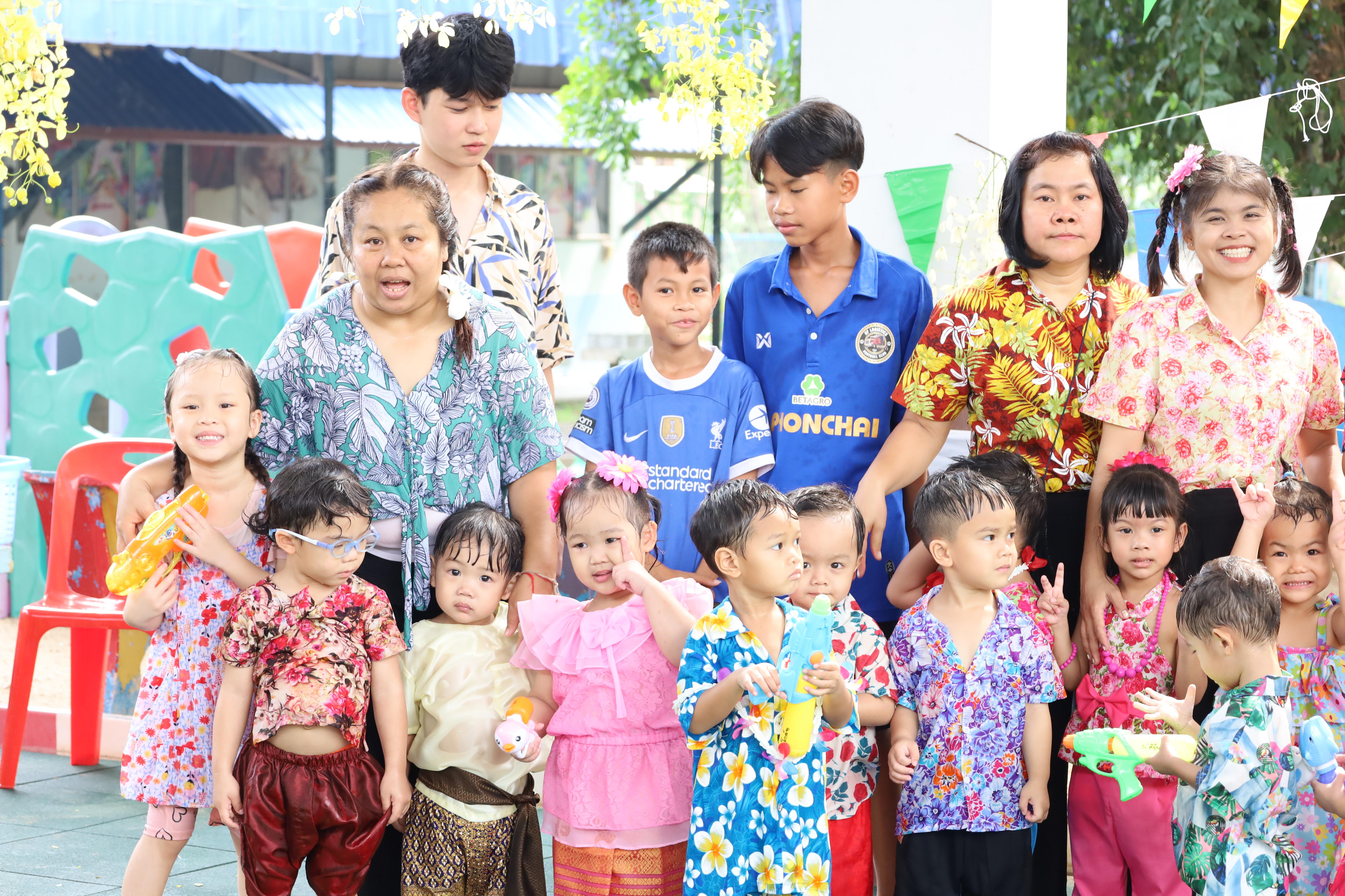168. กิจกรรมวันสงกรานต์โรงเรียนอนุบาลราชภัฏกำแพงเพชร ปีการศึกษา 2567