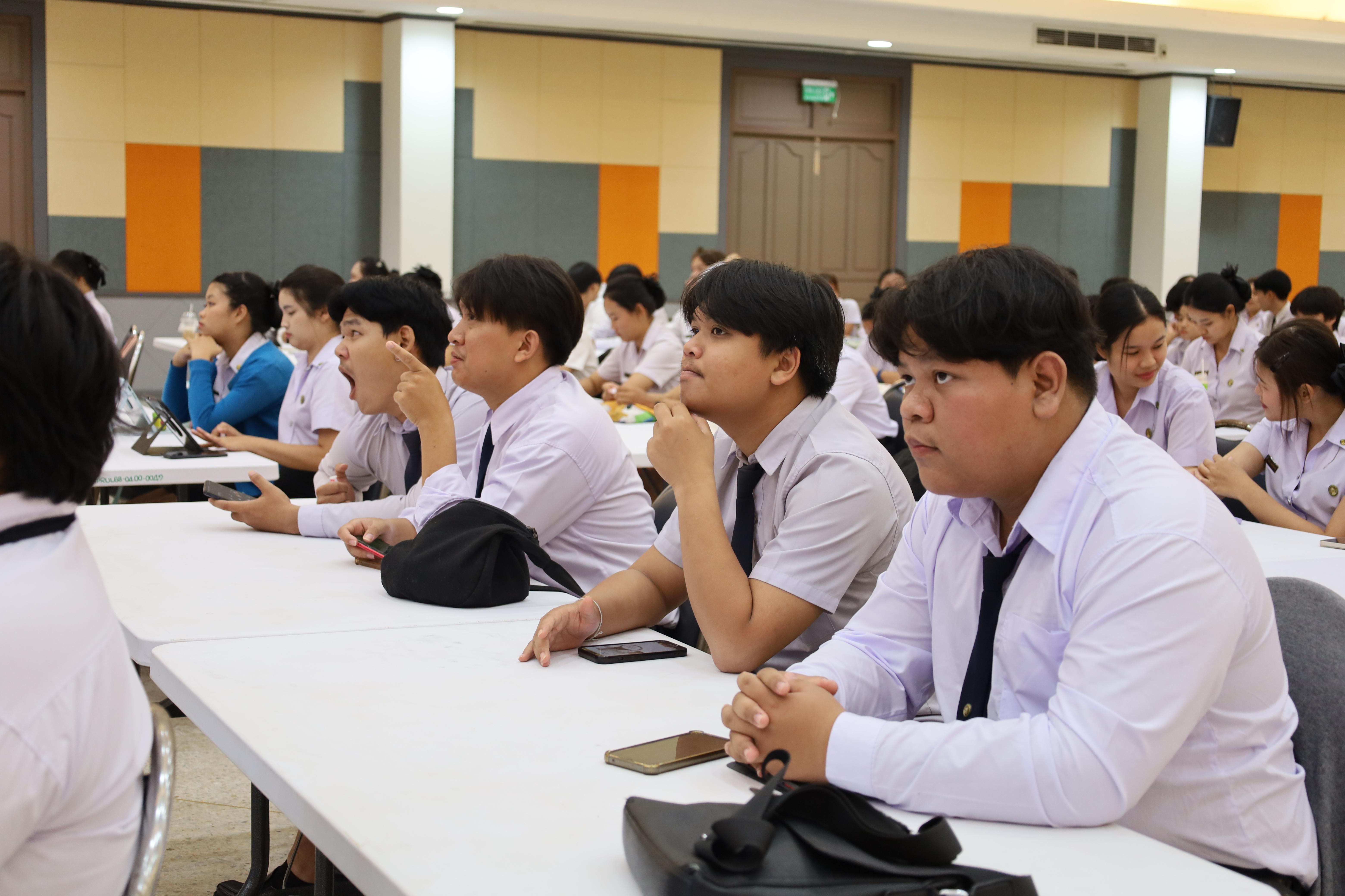 40. ปฐมนิเทศนักศึกษาก่อนออกฝึกประสบการณ์วิชาชีพครู ประจำปีการศึกษา 2567