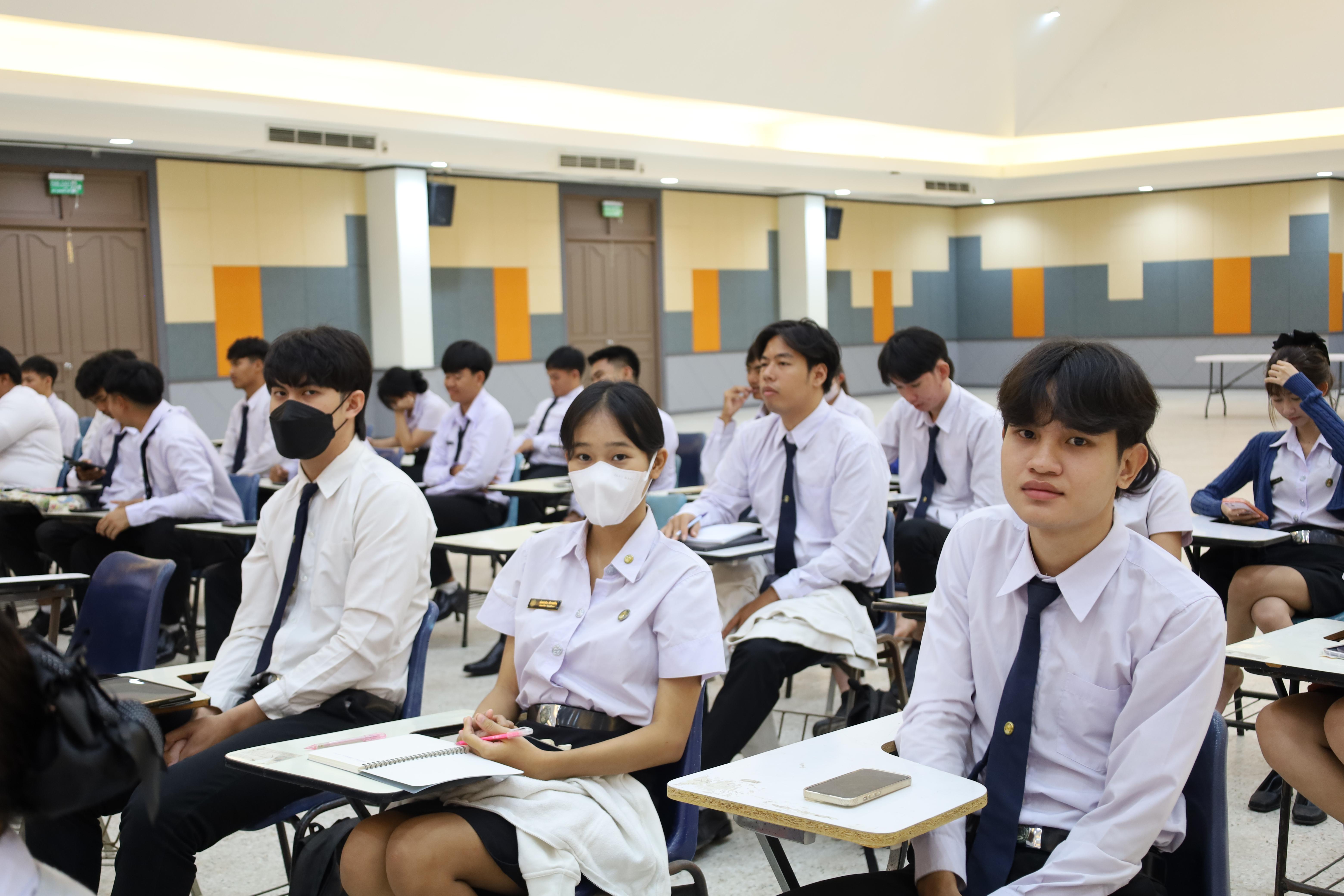64. ปฐมนิเทศนักศึกษาก่อนออกฝึกประสบการณ์วิชาชีพครู ประจำปีการศึกษา 2567
