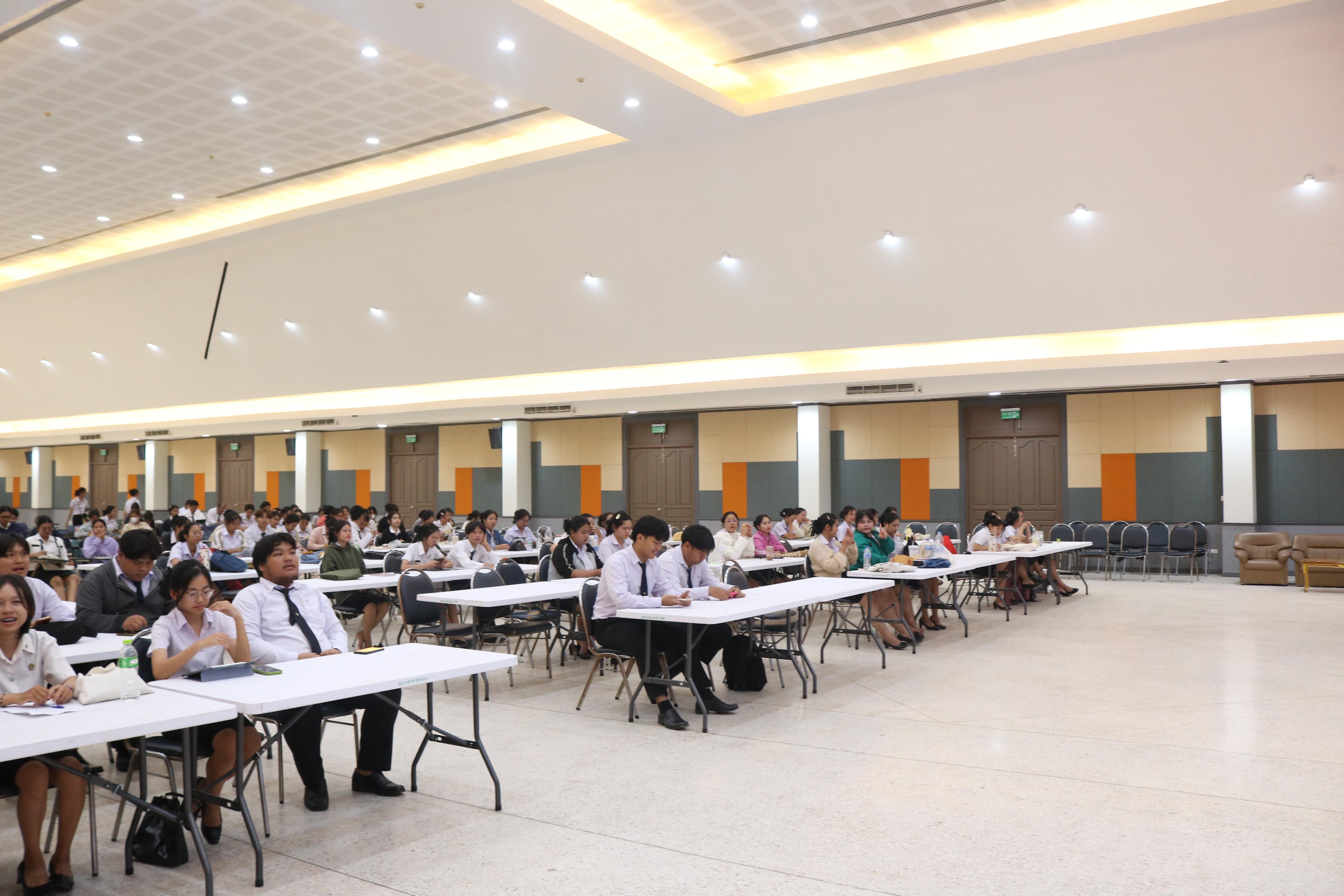 86. ปฐมนิเทศนักศึกษาก่อนออกฝึกประสบการณ์วิชาชีพครู ประจำปีการศึกษา 2567