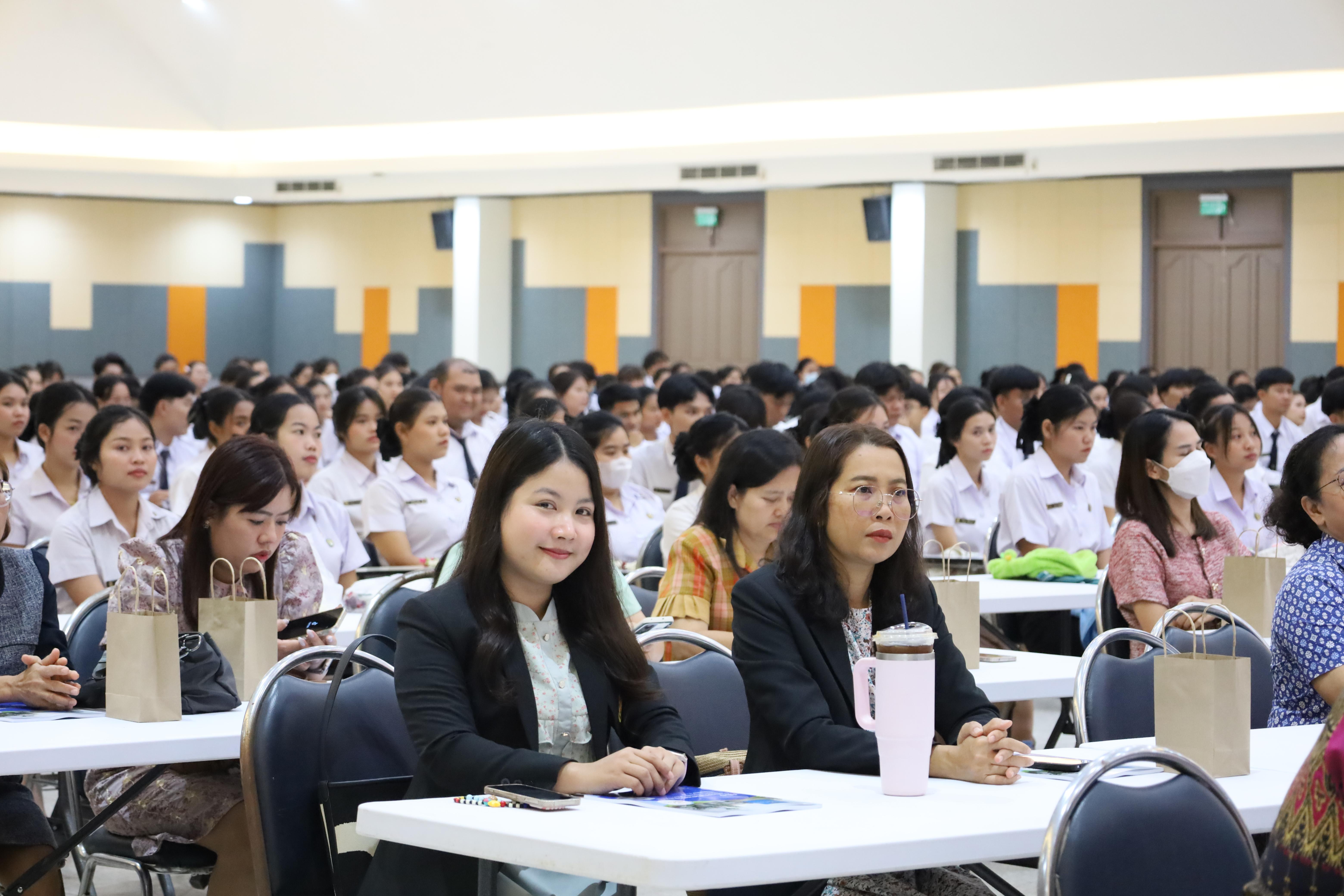 13. พิธีรับมอบศิษย์นักศึกษาฝึกประสบการณ์วิชาชีพครู
