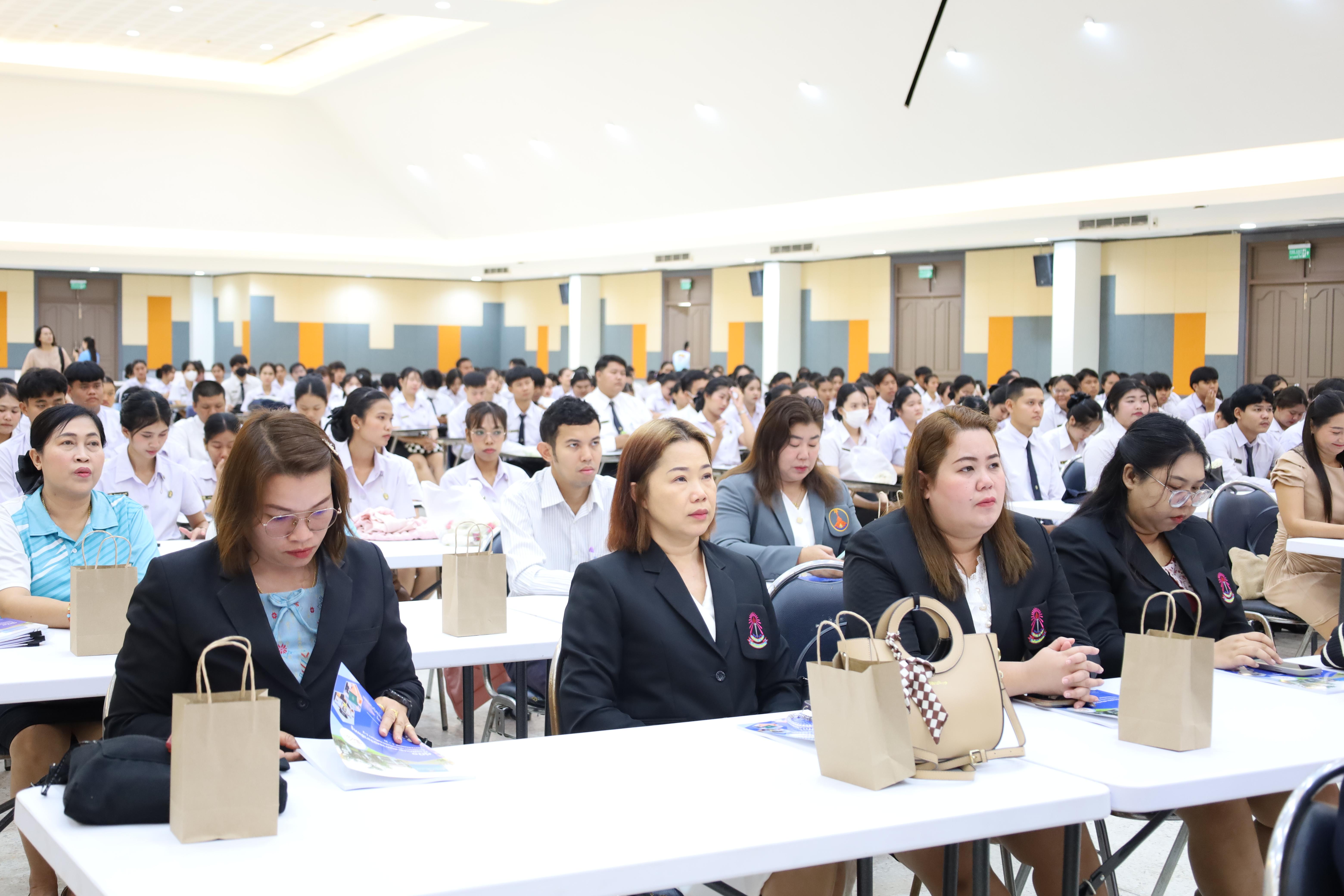 28. พิธีรับมอบศิษย์นักศึกษาฝึกประสบการณ์วิชาชีพครู