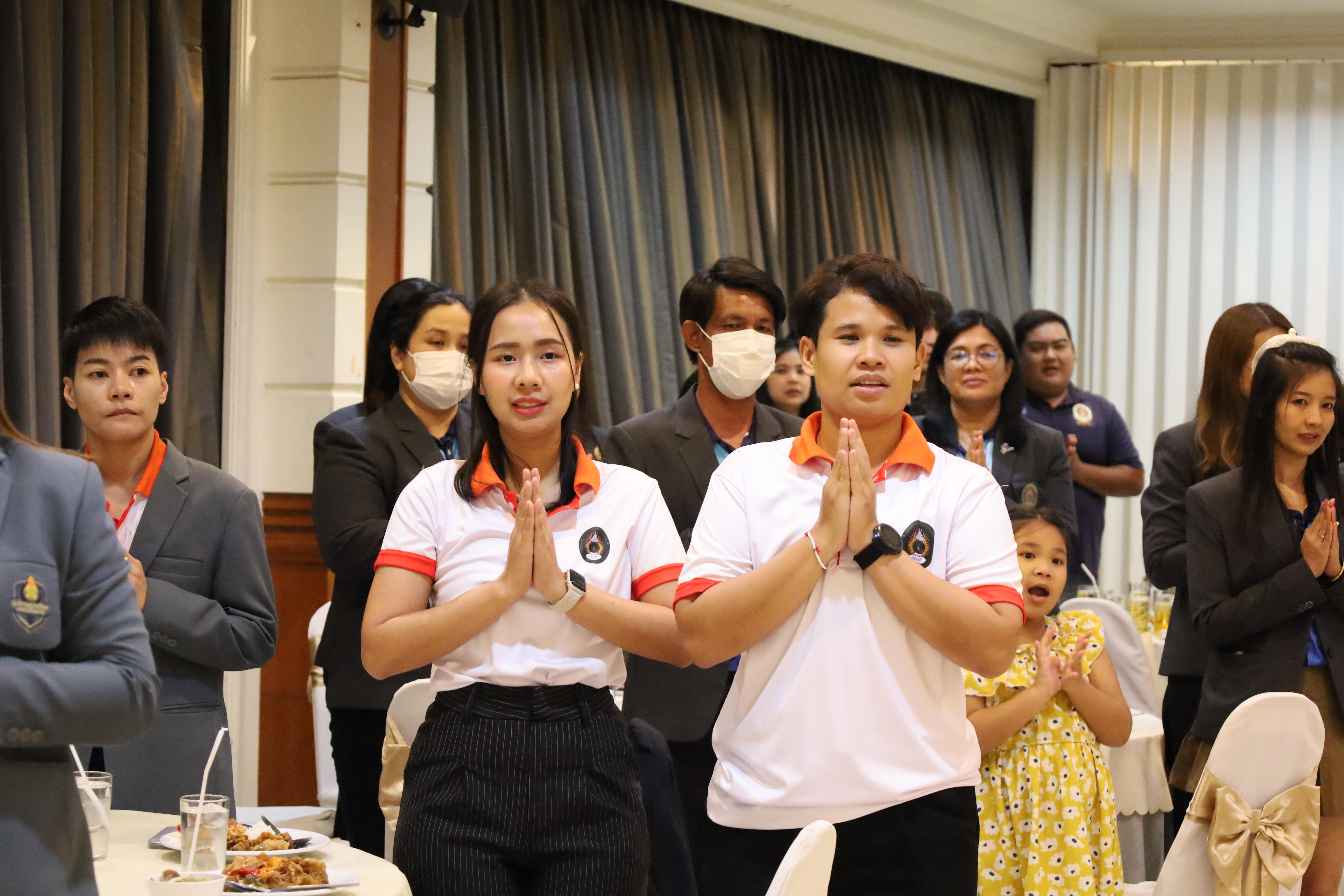 106. กิจกรรมไหว้ครู สู่ขวัญน้อง การบริหารการศึกษา ประจำปีการศึกษา 2568
