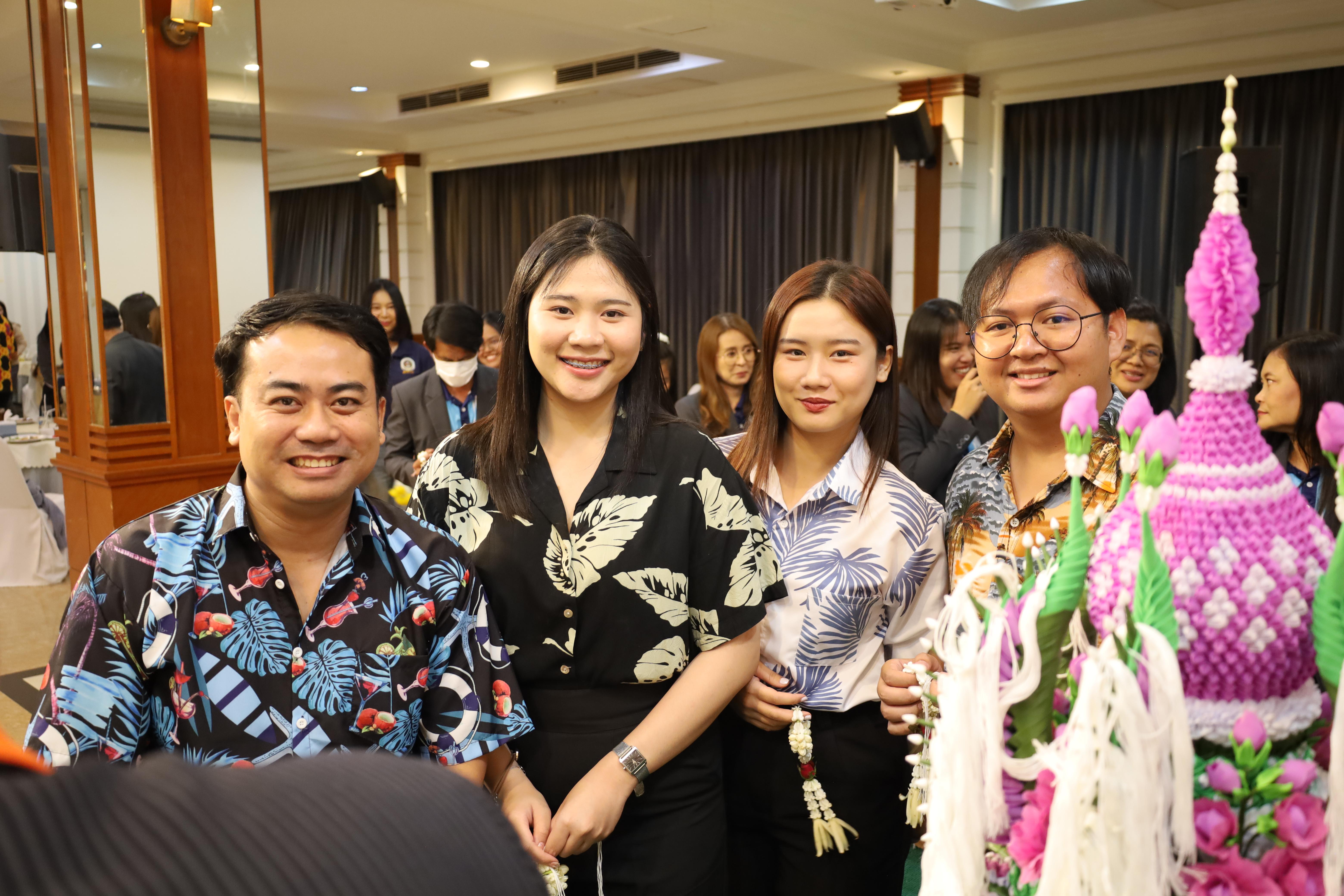 176. กิจกรรมไหว้ครู สู่ขวัญน้อง การบริหารการศึกษา ประจำปีการศึกษา 2568