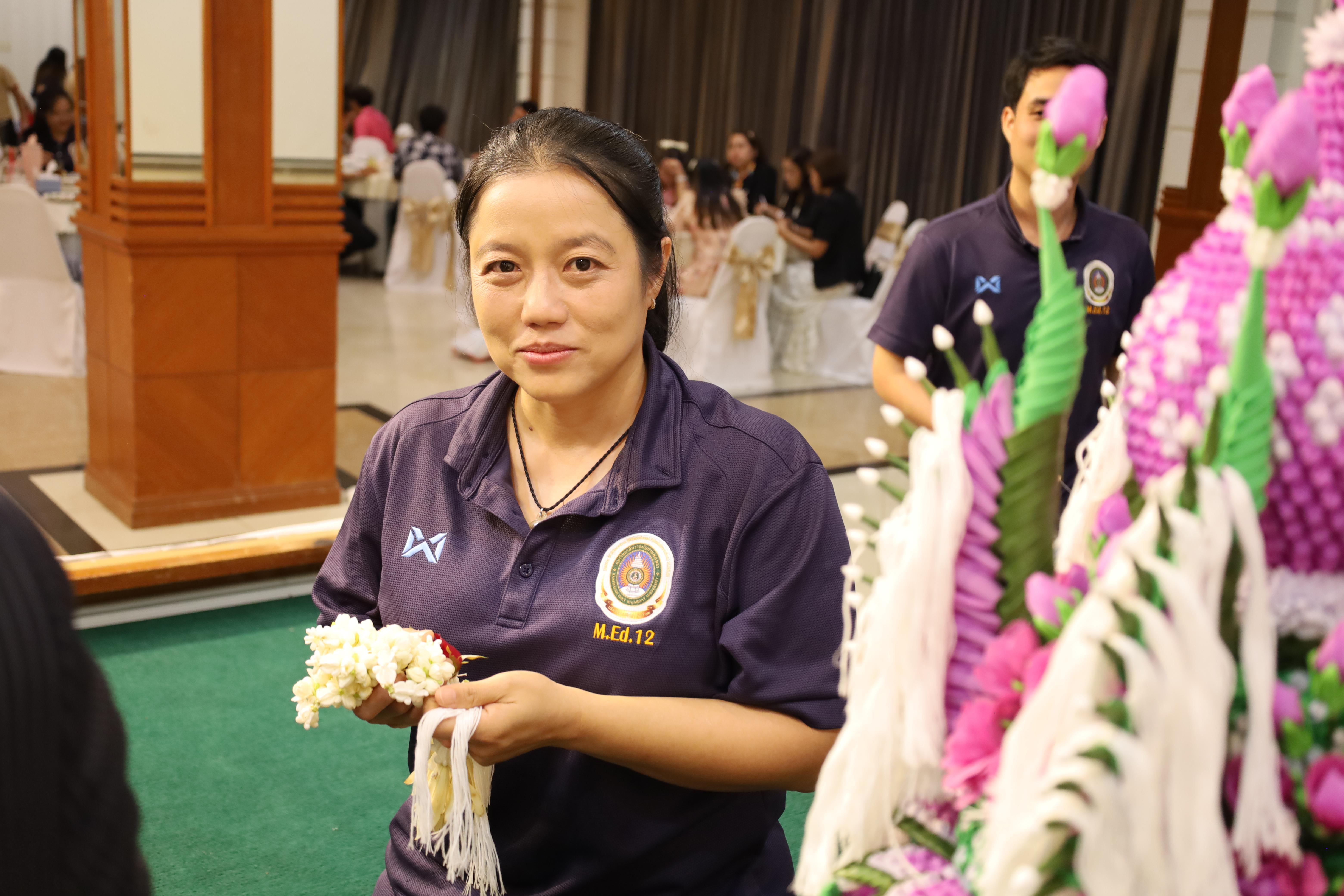 218. กิจกรรมไหว้ครู สู่ขวัญน้อง การบริหารการศึกษา ประจำปีการศึกษา 2568