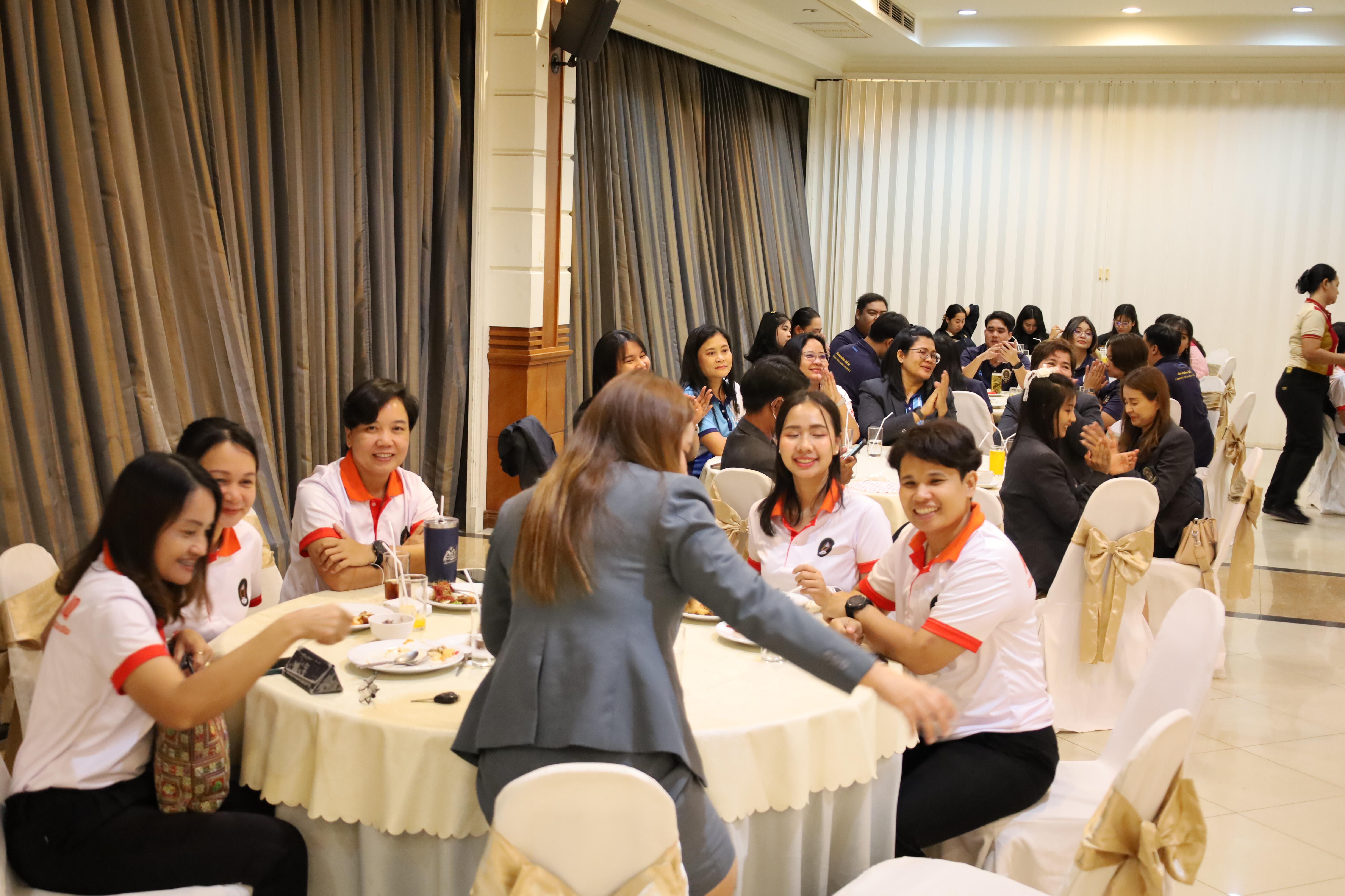 234. กิจกรรมไหว้ครู สู่ขวัญน้อง การบริหารการศึกษา ประจำปีการศึกษา 2568