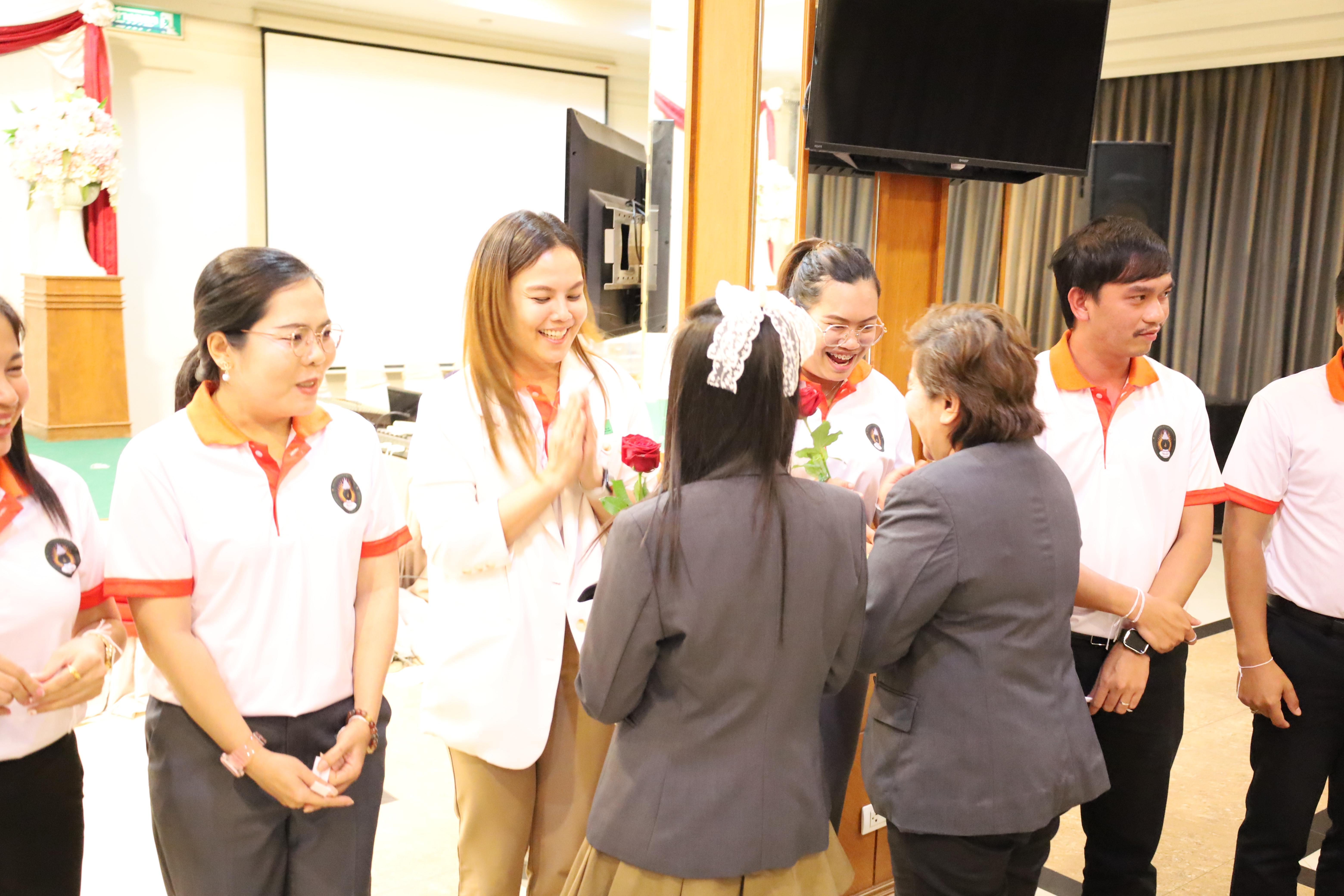 275. กิจกรรมไหว้ครู สู่ขวัญน้อง การบริหารการศึกษา ประจำปีการศึกษา 2568