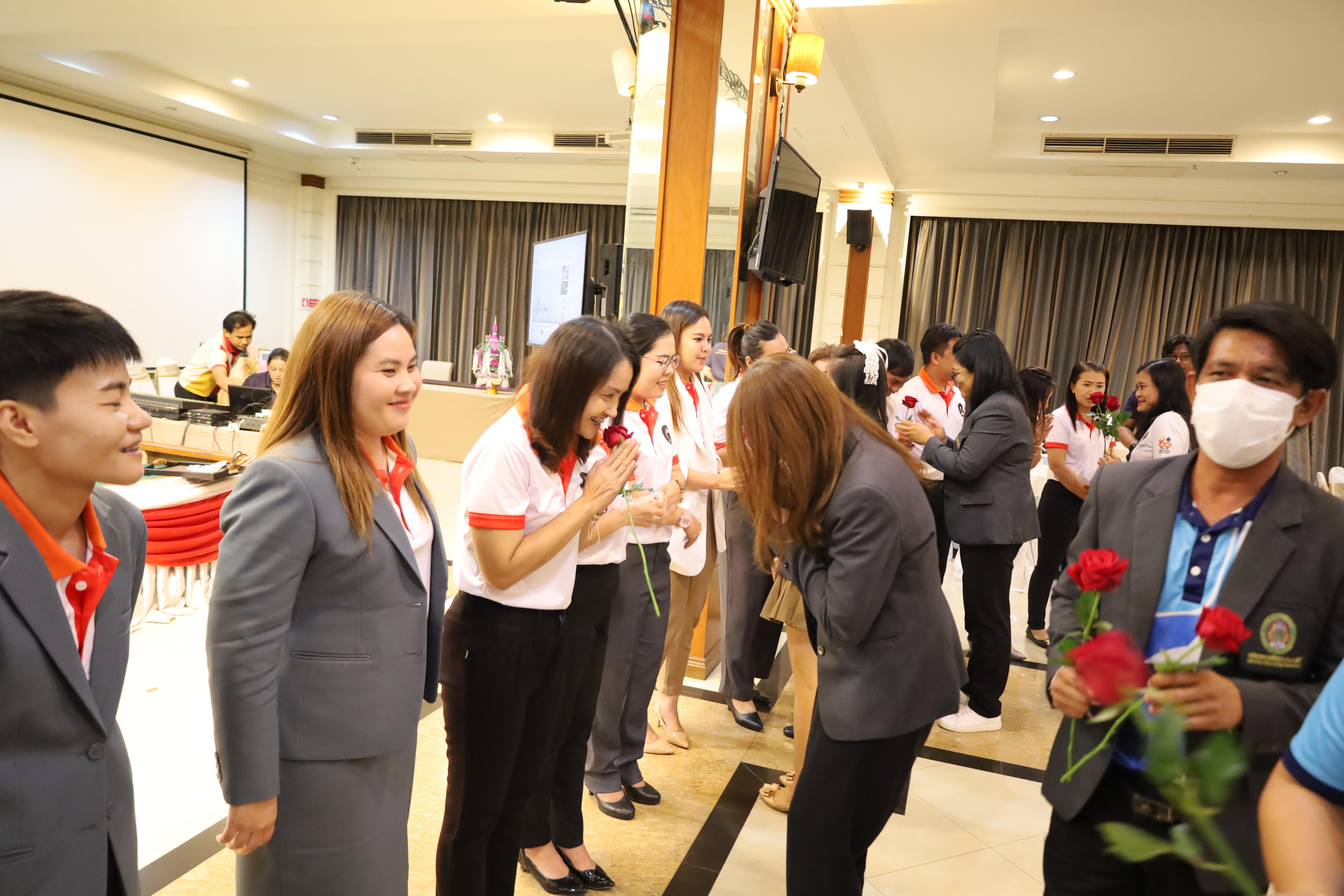 276. กิจกรรมไหว้ครู สู่ขวัญน้อง การบริหารการศึกษา ประจำปีการศึกษา 2568