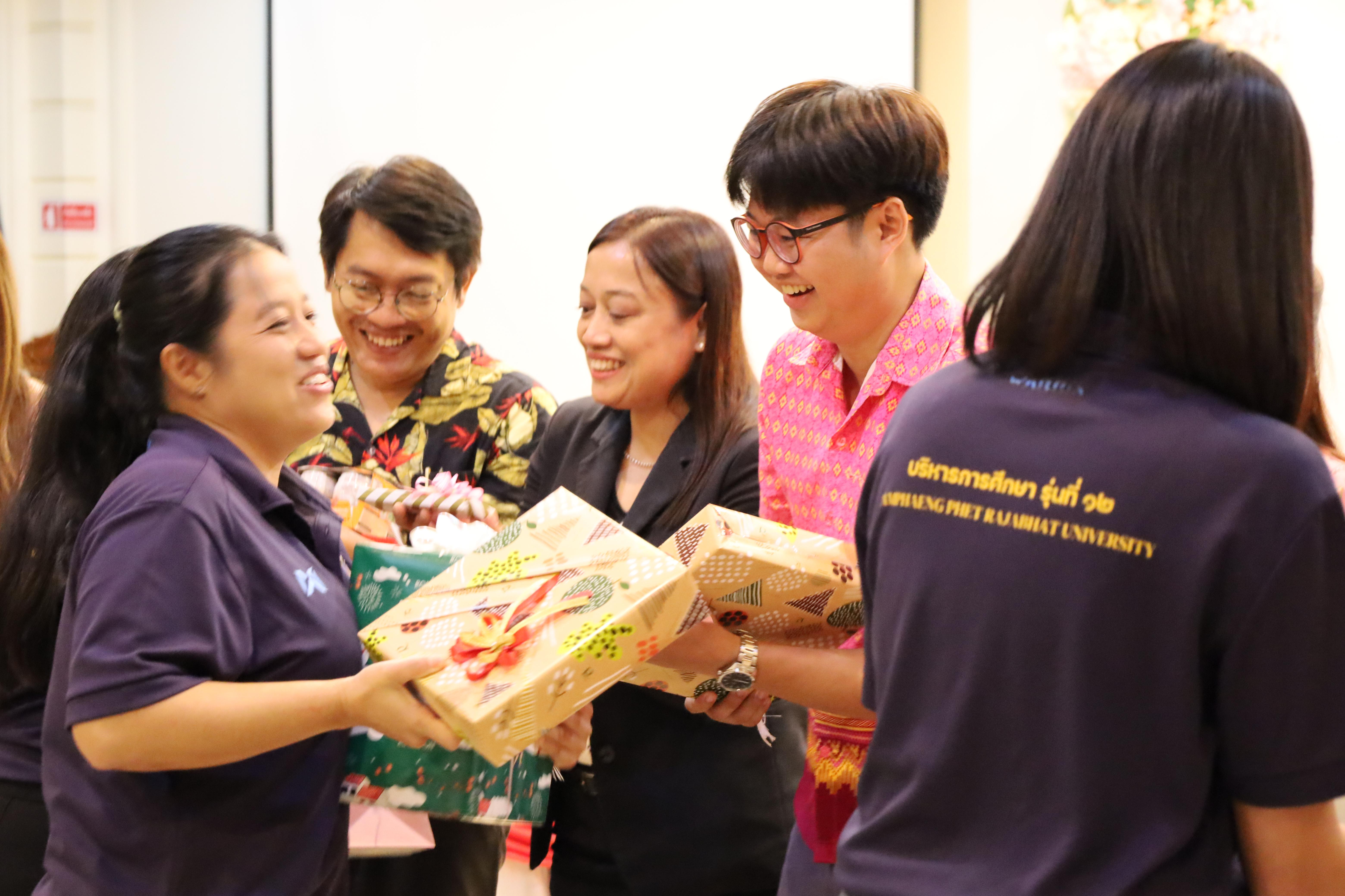 326. กิจกรรมไหว้ครู สู่ขวัญน้อง การบริหารการศึกษา ประจำปีการศึกษา 2568