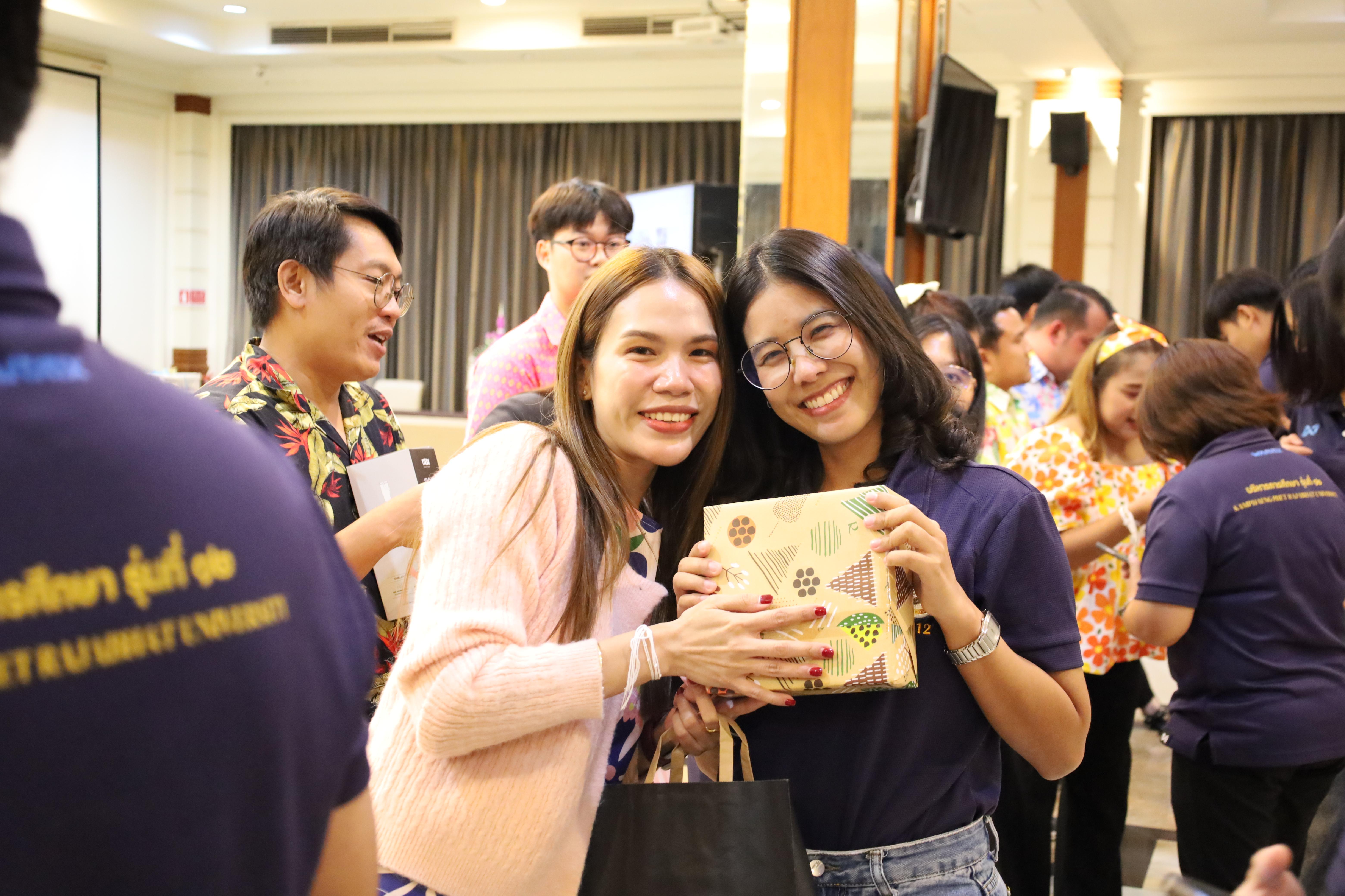 335. กิจกรรมไหว้ครู สู่ขวัญน้อง การบริหารการศึกษา ประจำปีการศึกษา 2568