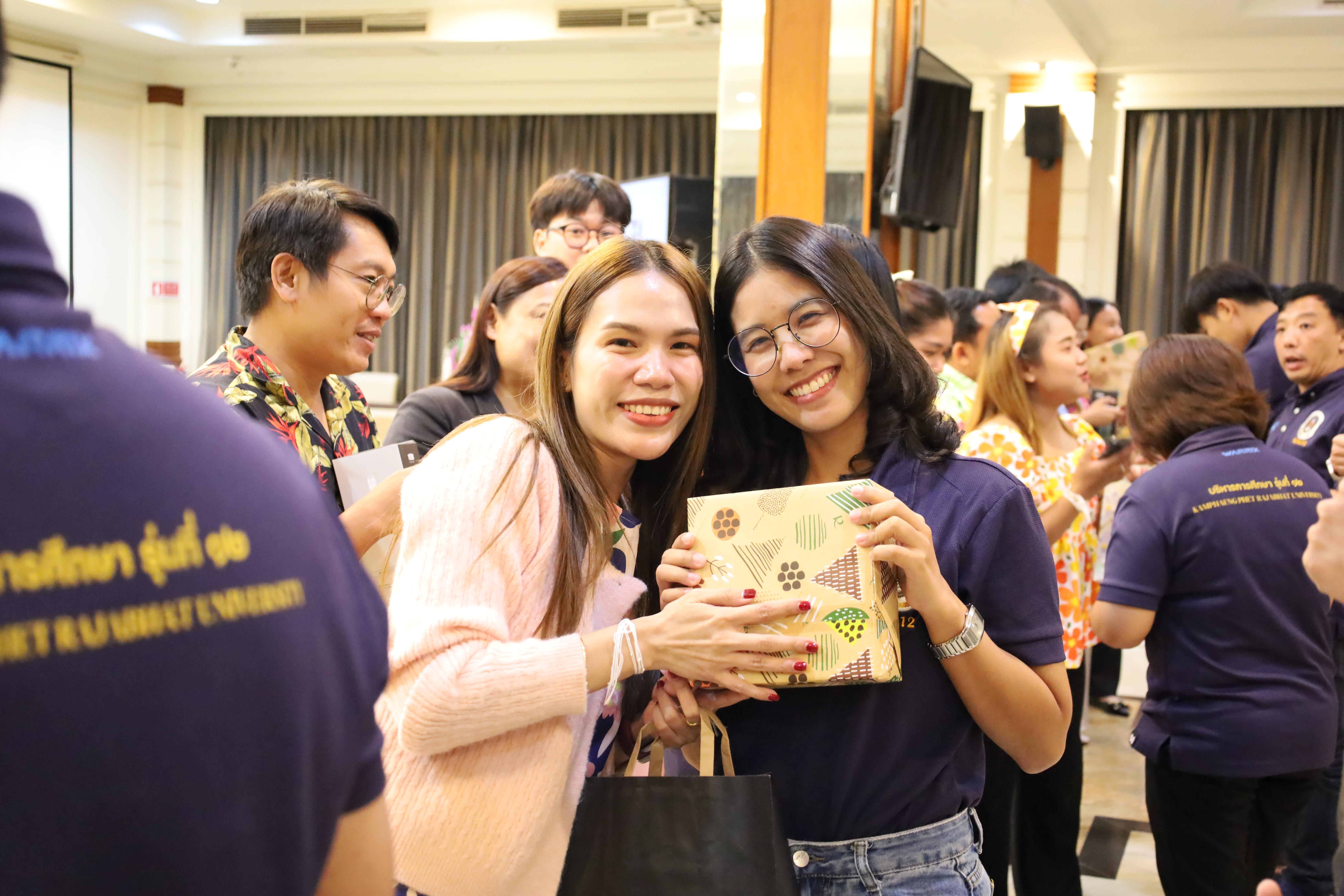336. กิจกรรมไหว้ครู สู่ขวัญน้อง การบริหารการศึกษา ประจำปีการศึกษา 2568