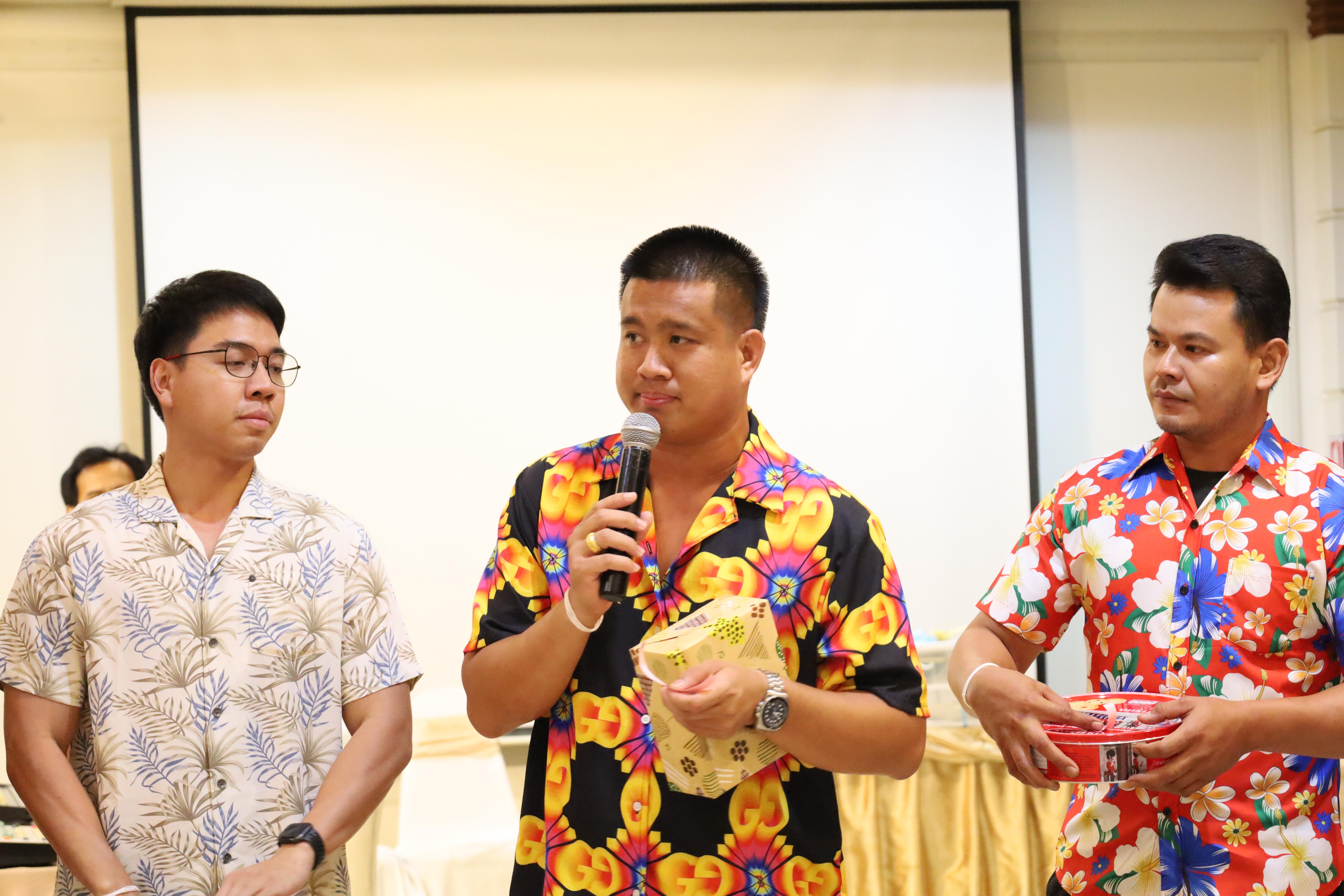 360. กิจกรรมไหว้ครู สู่ขวัญน้อง การบริหารการศึกษา ประจำปีการศึกษา 2568