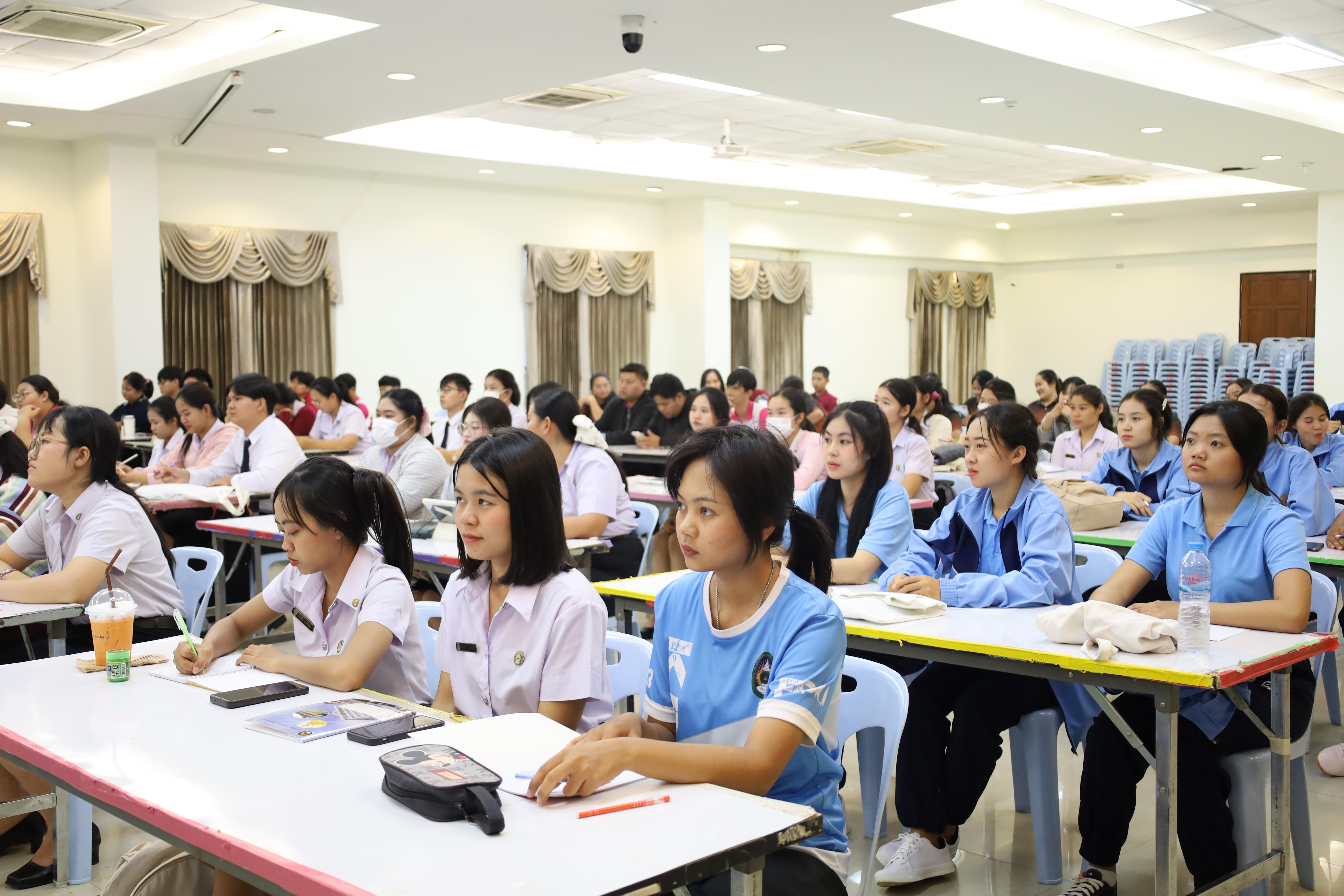 11. กิจกรรมเตรียมความพร้อมก่อนสอบใบประกอบวิชาชีพครู