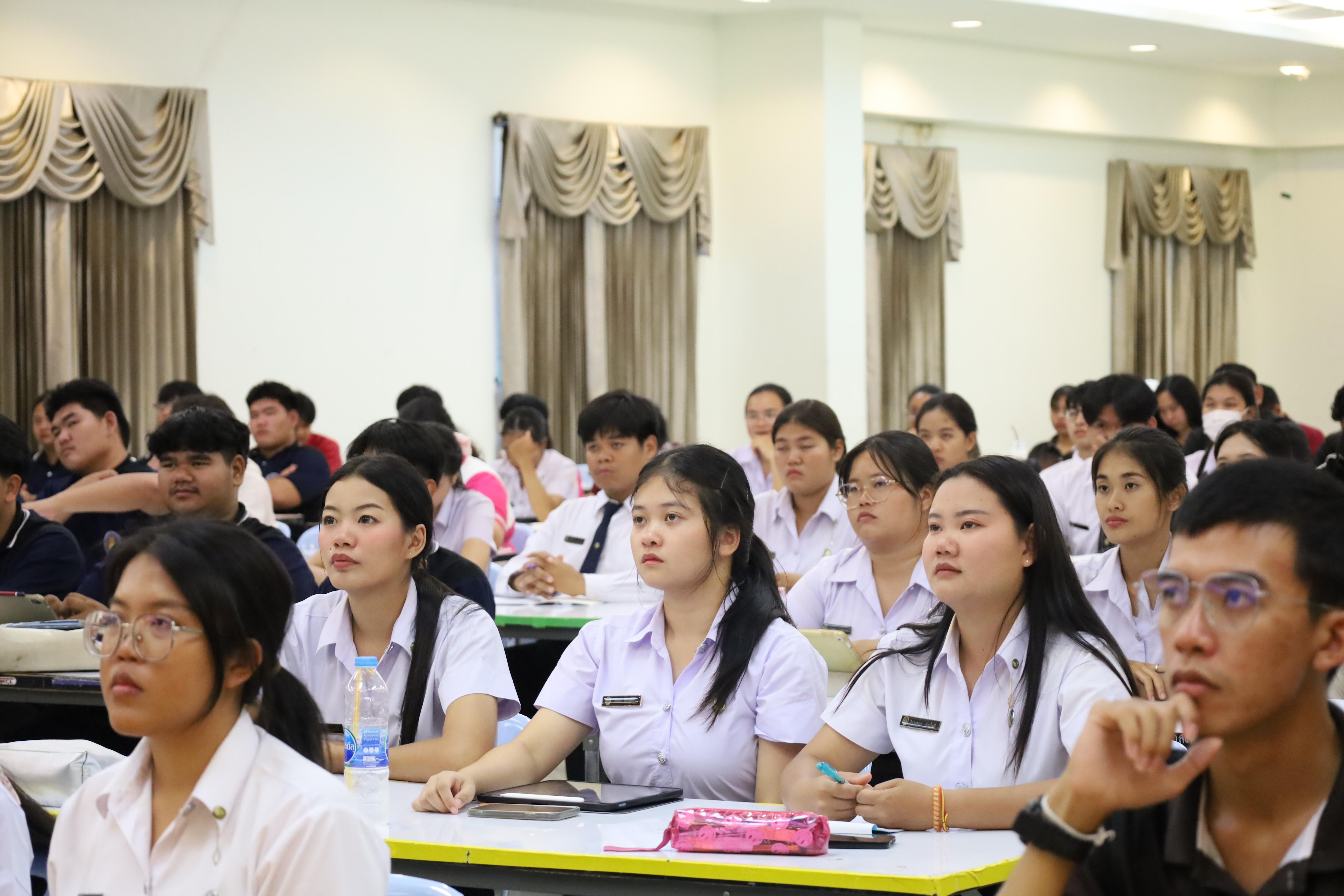 19. กิจกรรมเตรียมความพร้อมก่อนสอบใบประกอบวิชาชีพครู