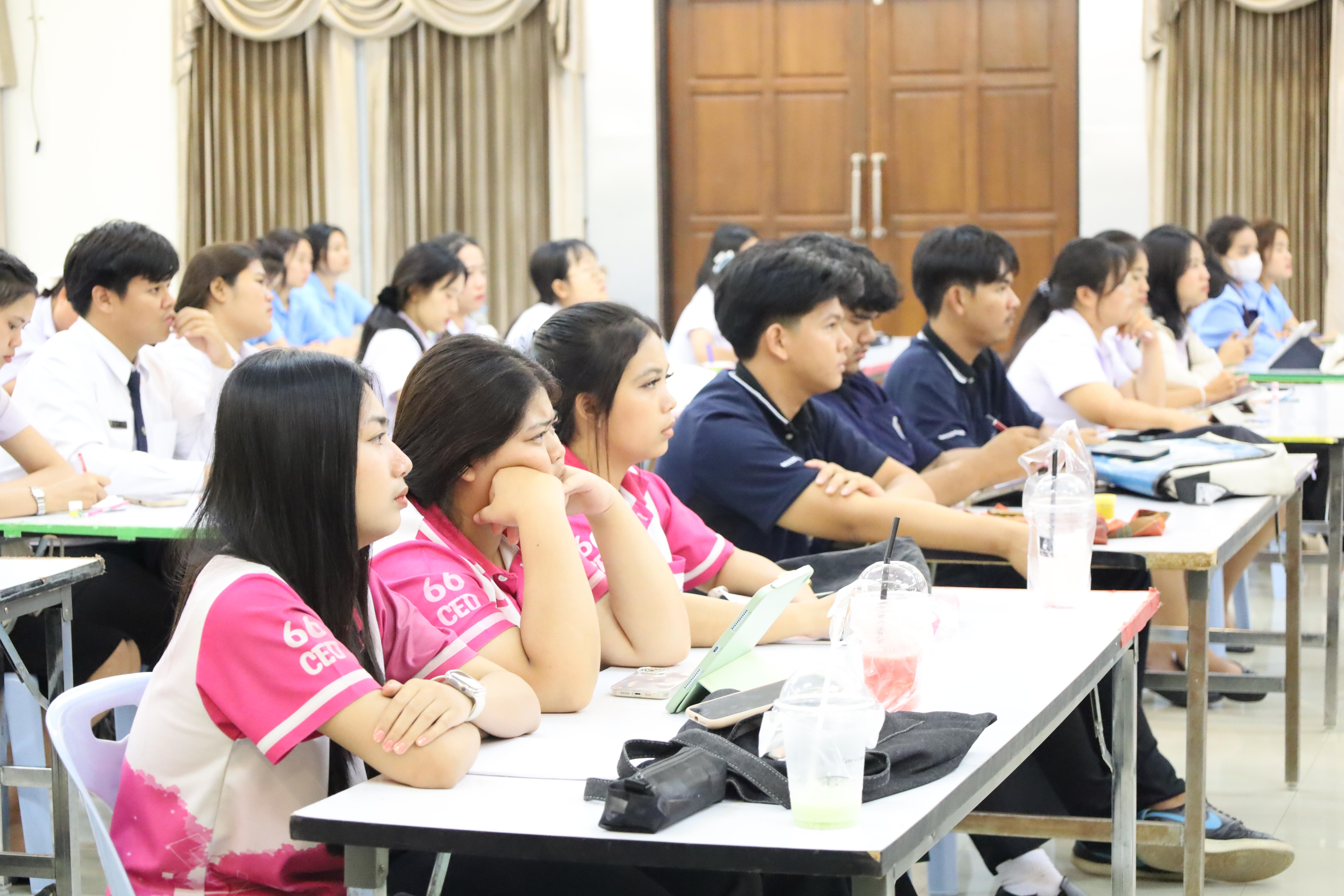 47. กิจกรรมเตรียมความพร้อมก่อนสอบใบประกอบวิชาชีพครู