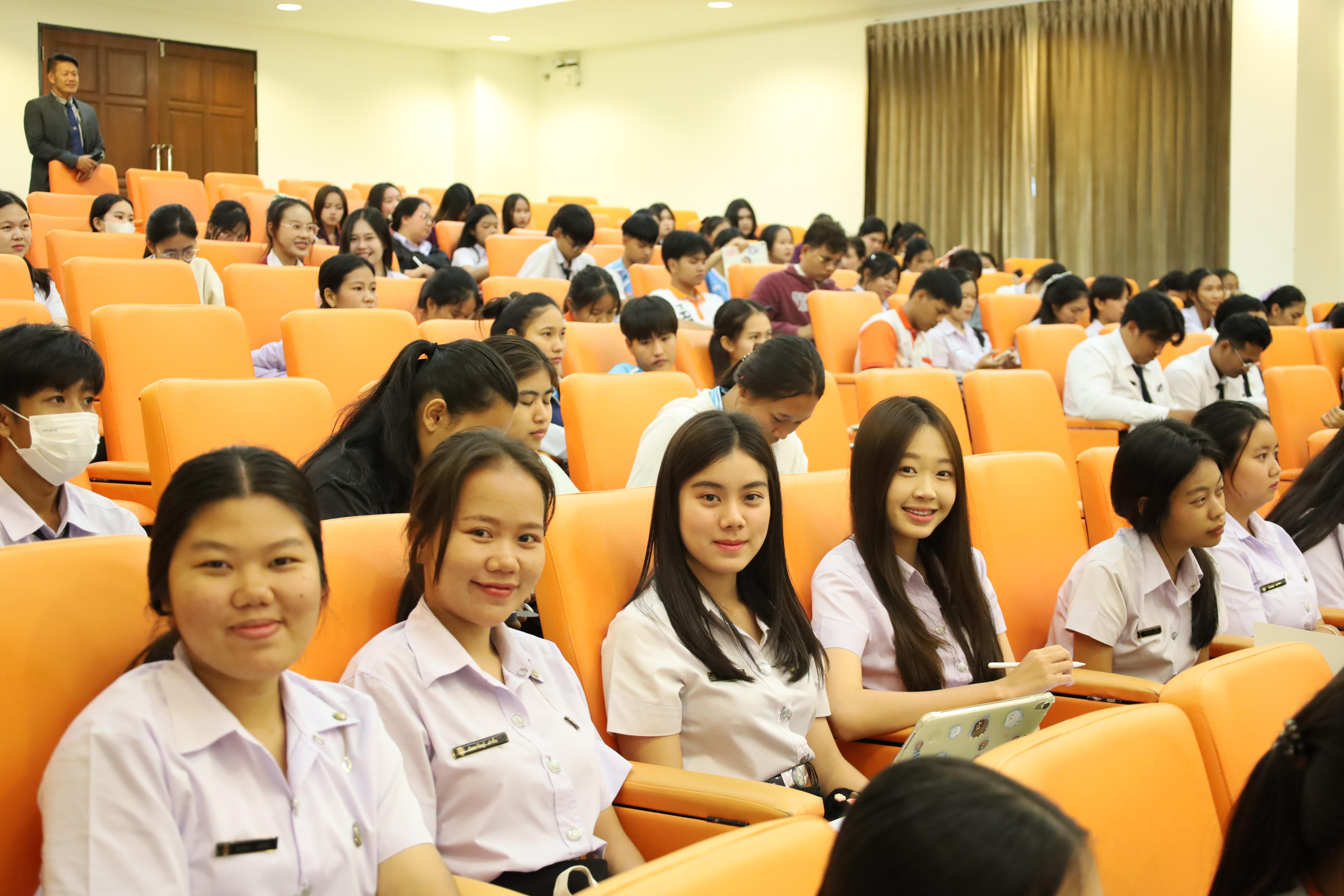 77. กิจกรรมเตรียมความพร้อมก่อนสอบใบประกอบวิชาชีพครู