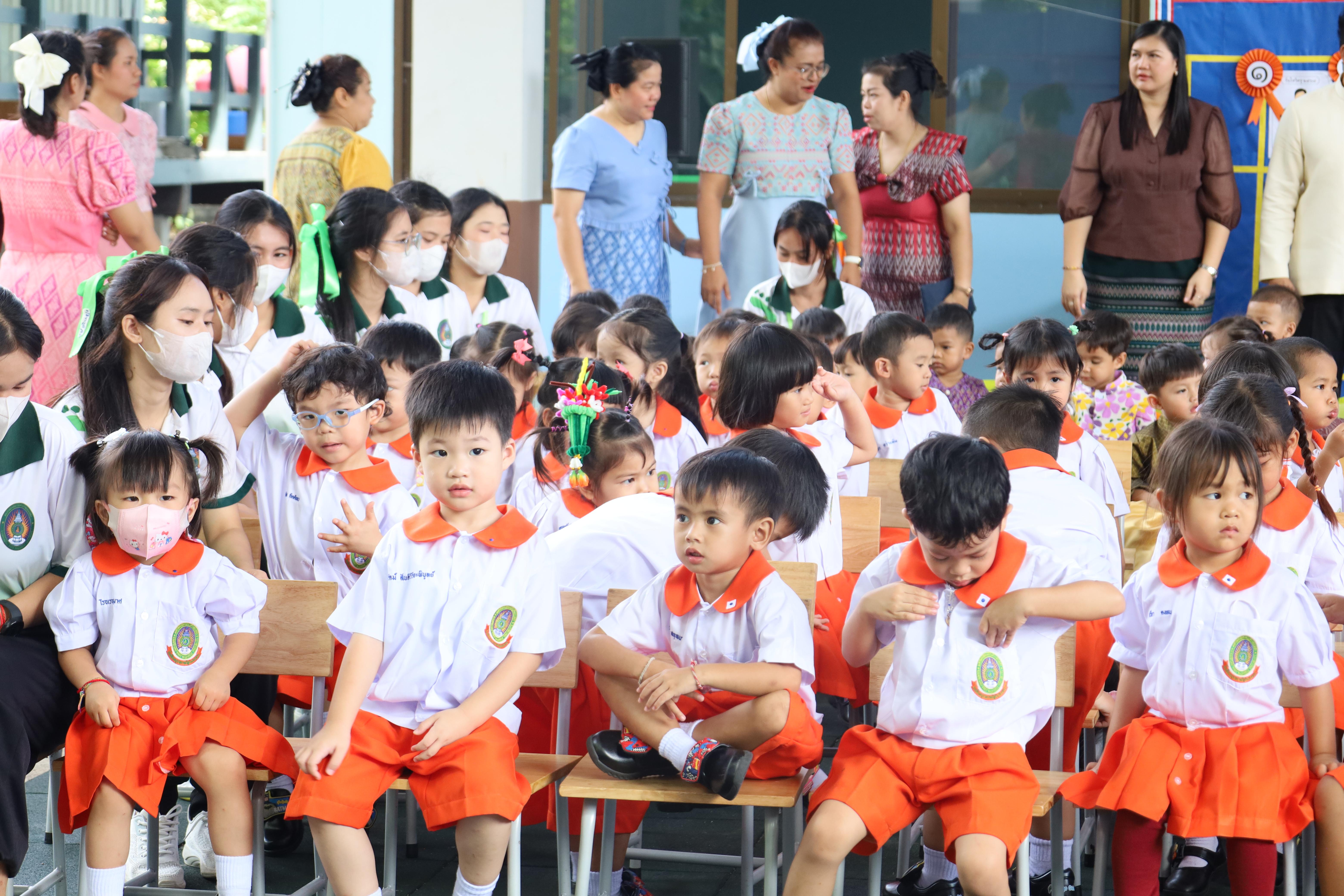 176. กิจกรรมไหว้ครูโรงเรียนอนุบาลราชภัฏกำแพงเพชร ประจำปีงบประมาณ2568