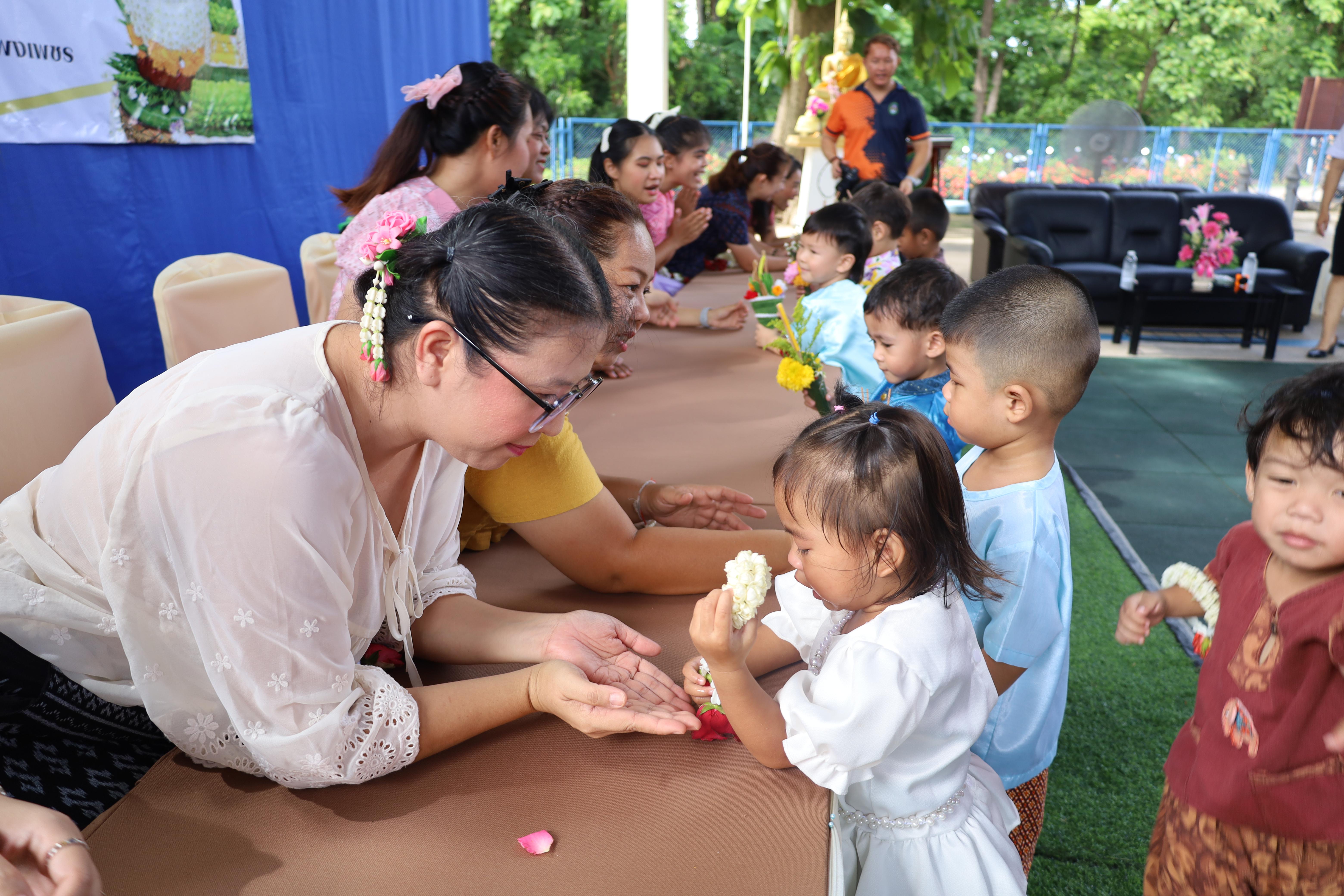 222. กิจกรรมไหว้ครูโรงเรียนอนุบาลราชภัฏกำแพงเพชร ประจำปีงบประมาณ2568