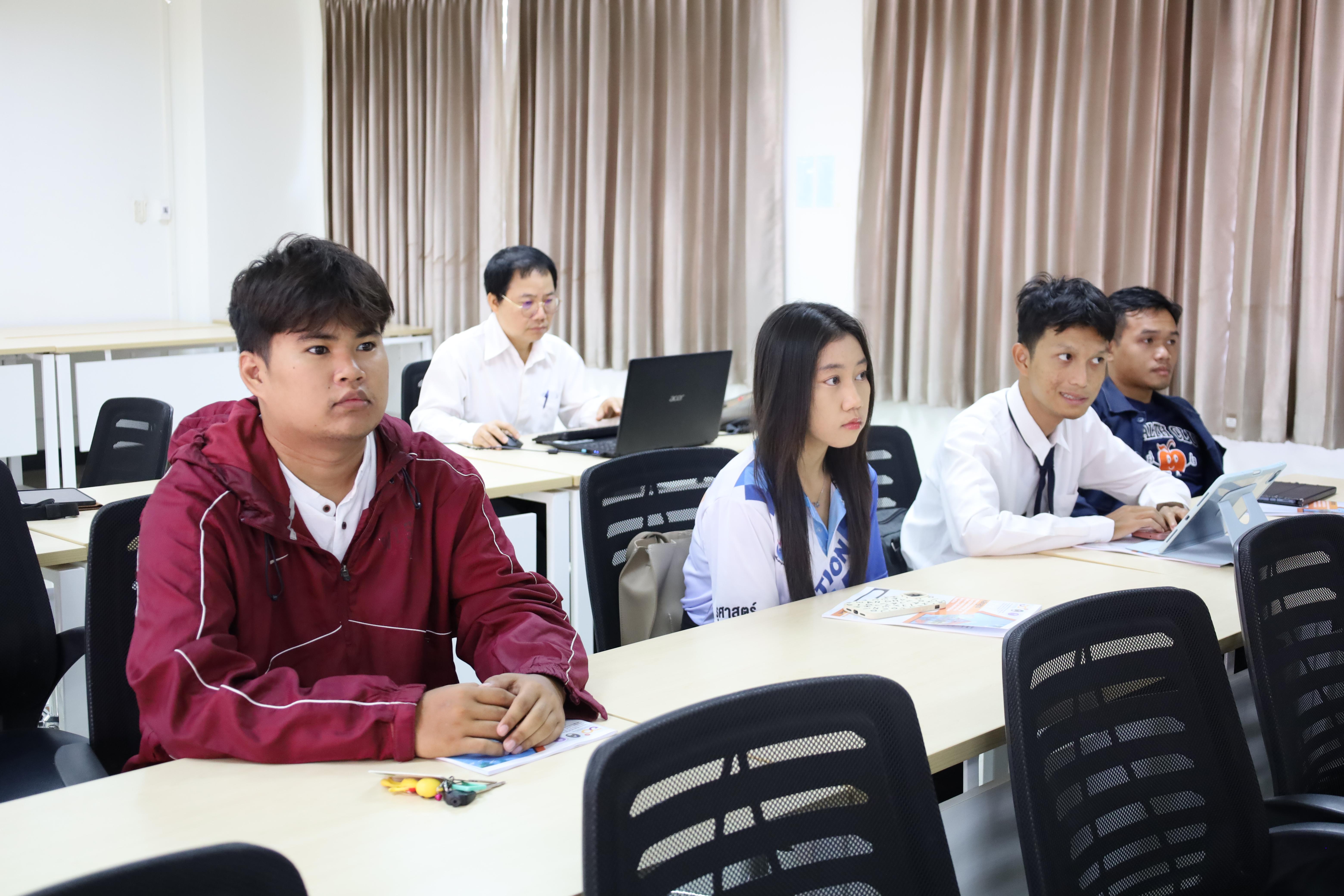 9. อบรมหลักสูตรการพัฒนาสมรรถนะครูภาษาอังกฤษด้วย Generative AI