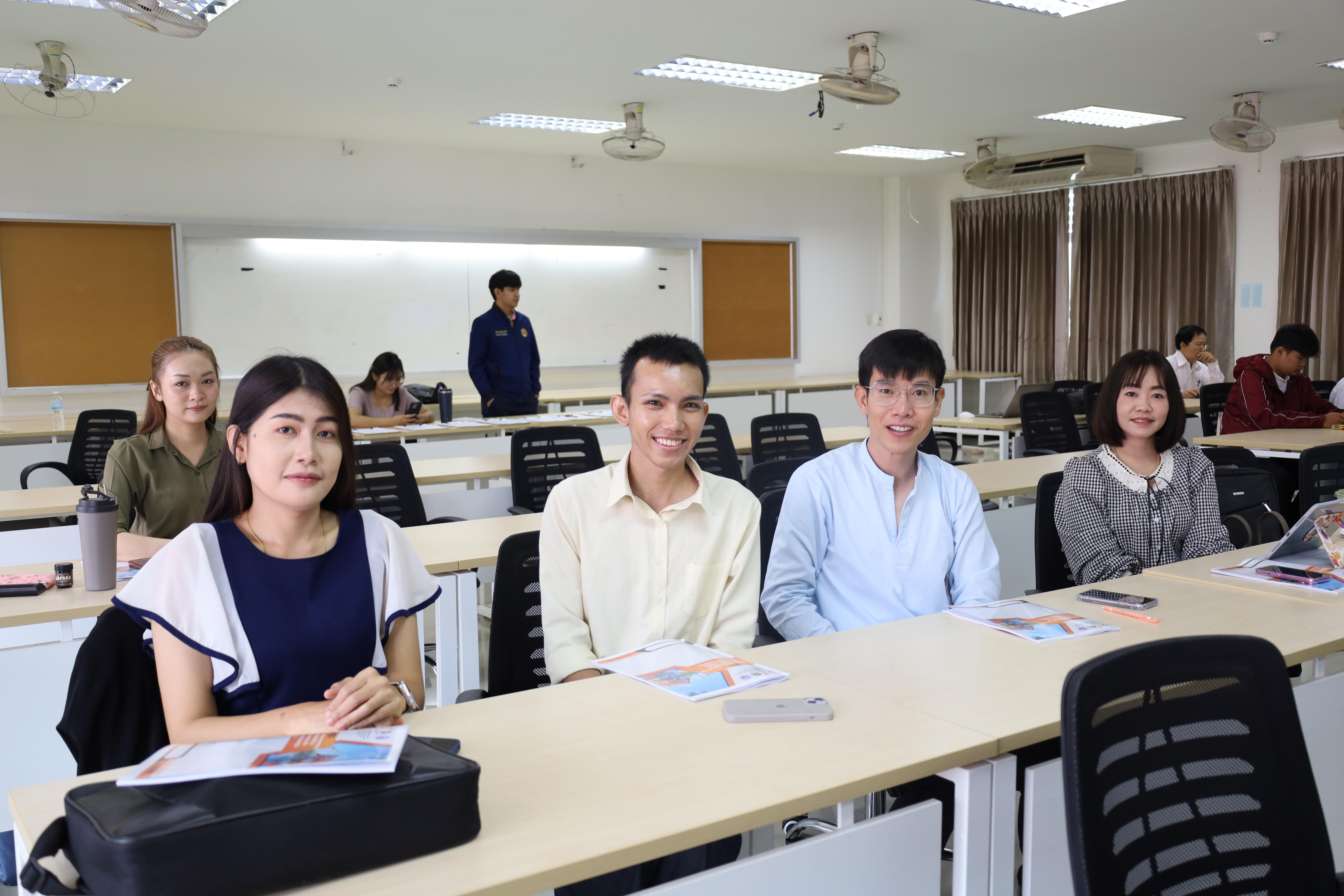 22. อบรมหลักสูตรการพัฒนาสมรรถนะครูภาษาอังกฤษด้วย Generative AI