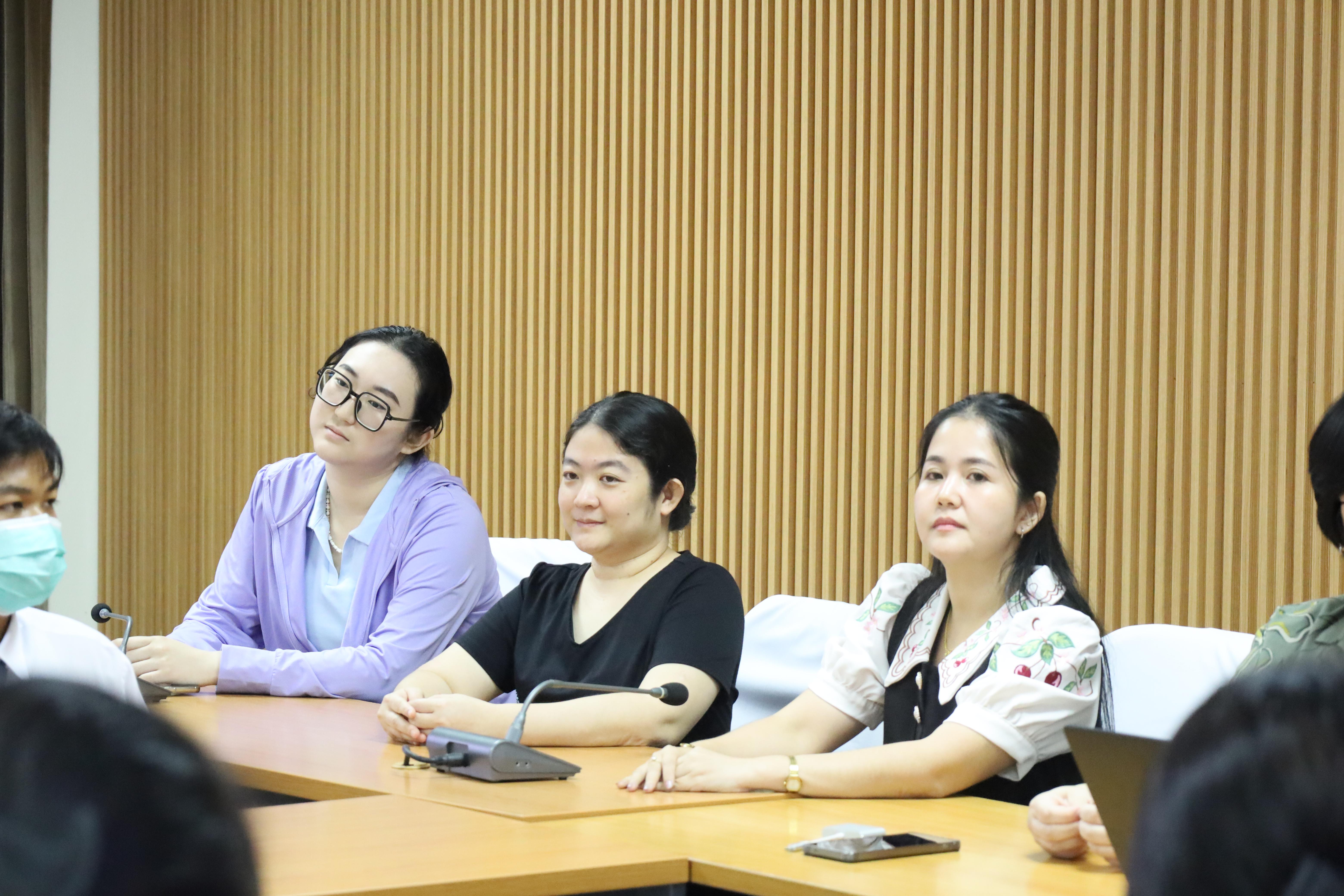 14. กิจกรรมเตรียมความพร้อมสู่รั้วมหาวิทยาลัยสำหรับนักศึกษาภาษาจีน