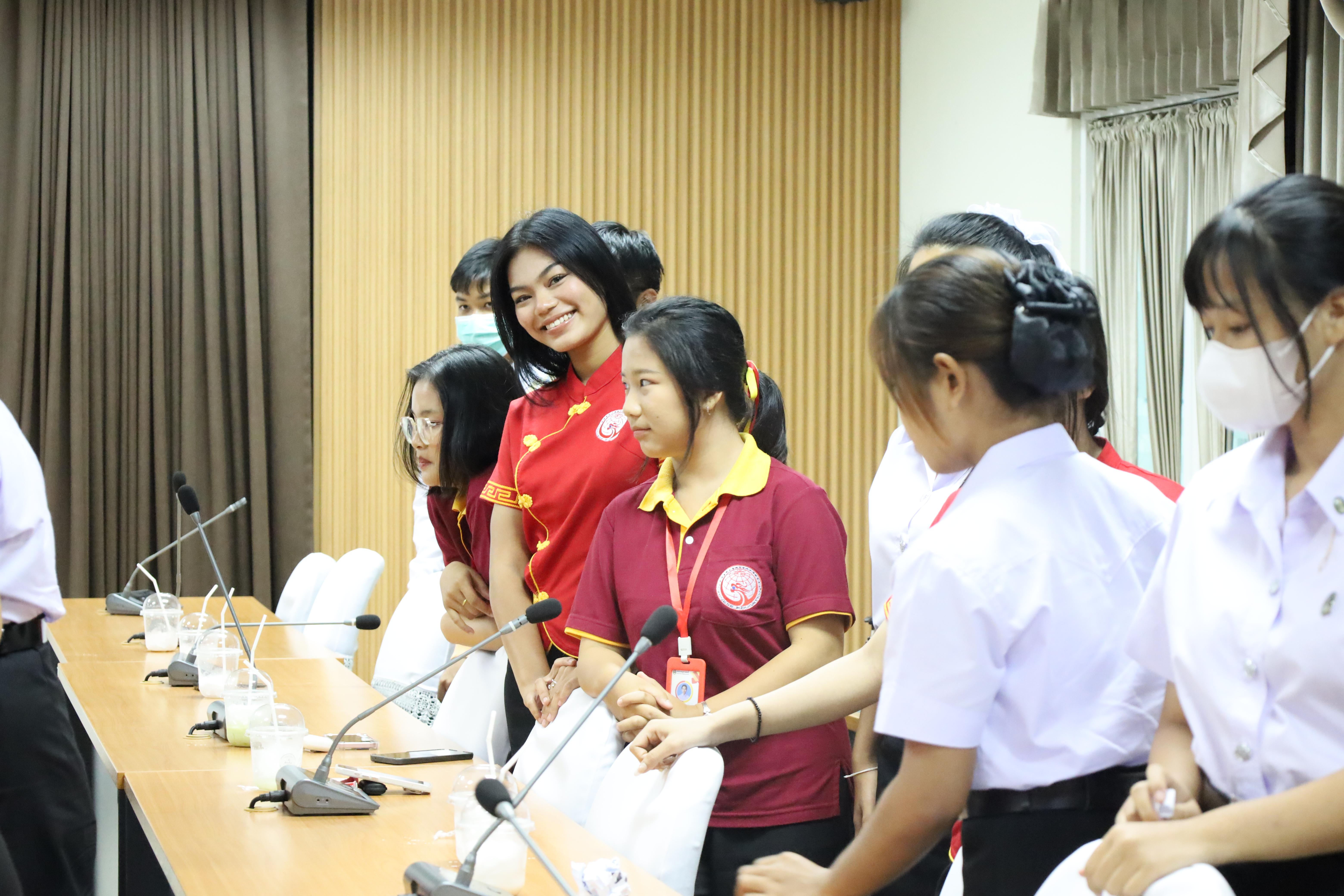 39. กิจกรรมเตรียมความพร้อมสู่รั้วมหาวิทยาลัยสำหรับนักศึกษาภาษาจีน