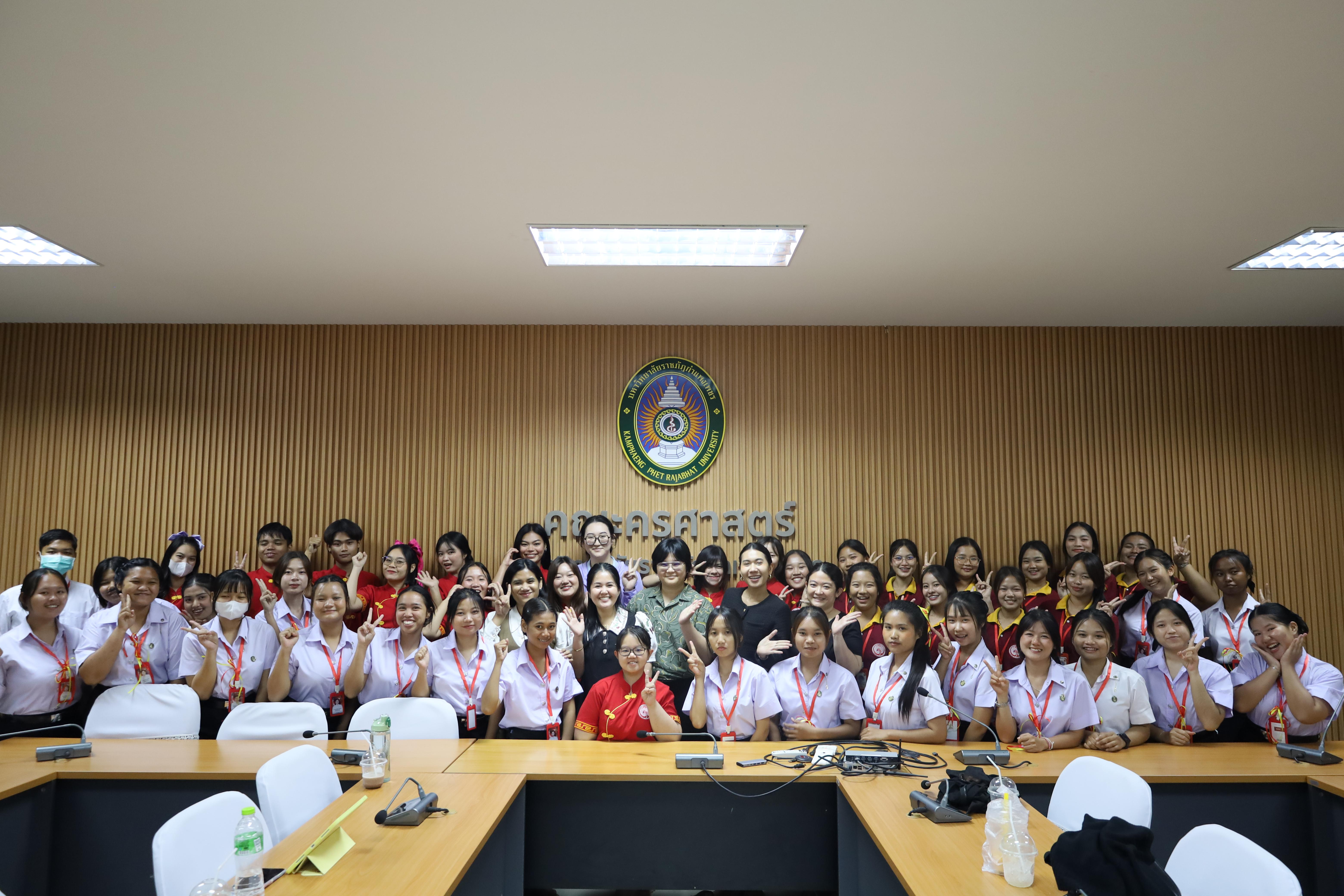 47. กิจกรรมเตรียมความพร้อมสู่รั้วมหาวิทยาลัยสำหรับนักศึกษาภาษาจีน