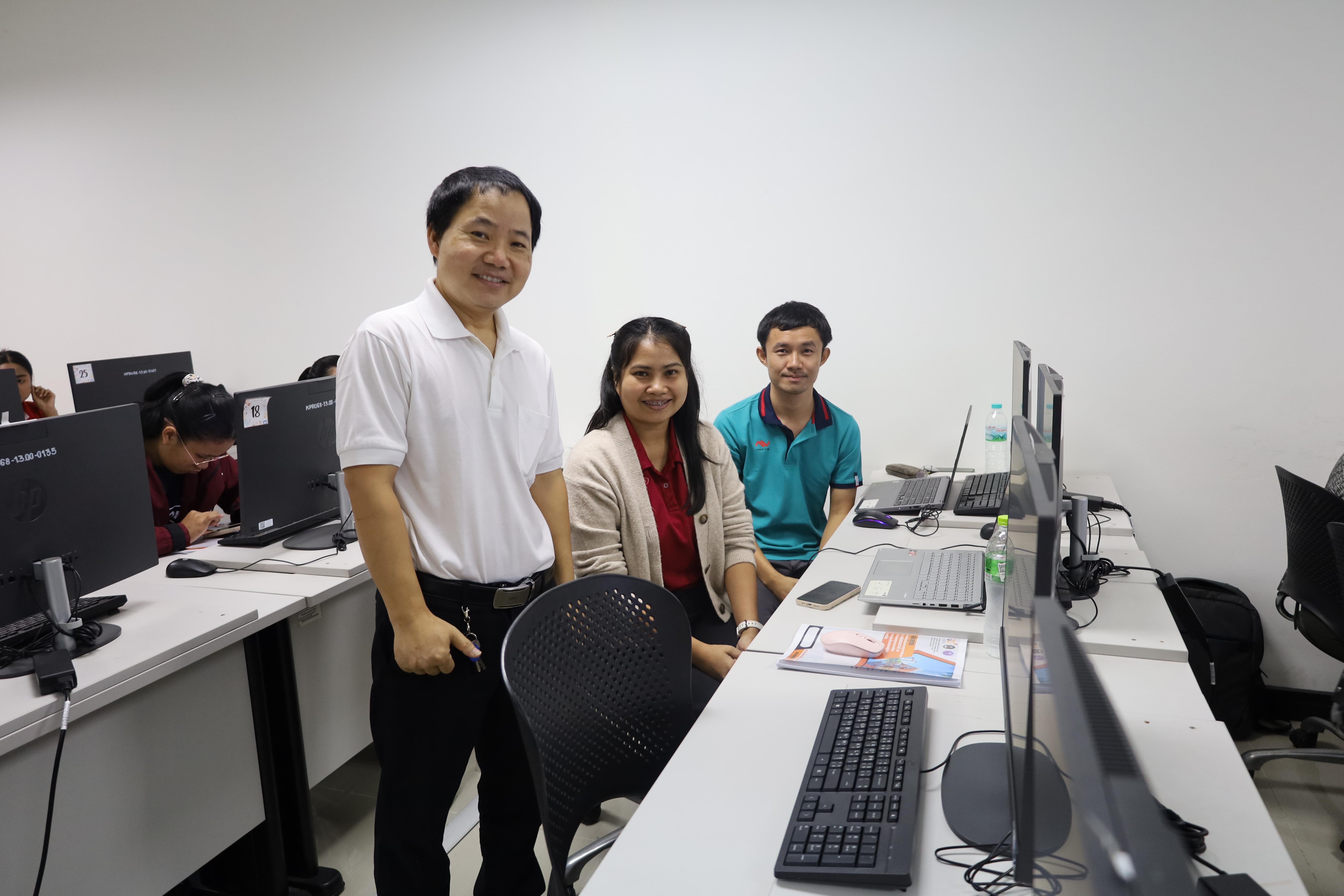 16. อบรมหลักสูตรการพัฒนาสมรรถนะครูภาษาอังกฤษด้วย Generative AI-1