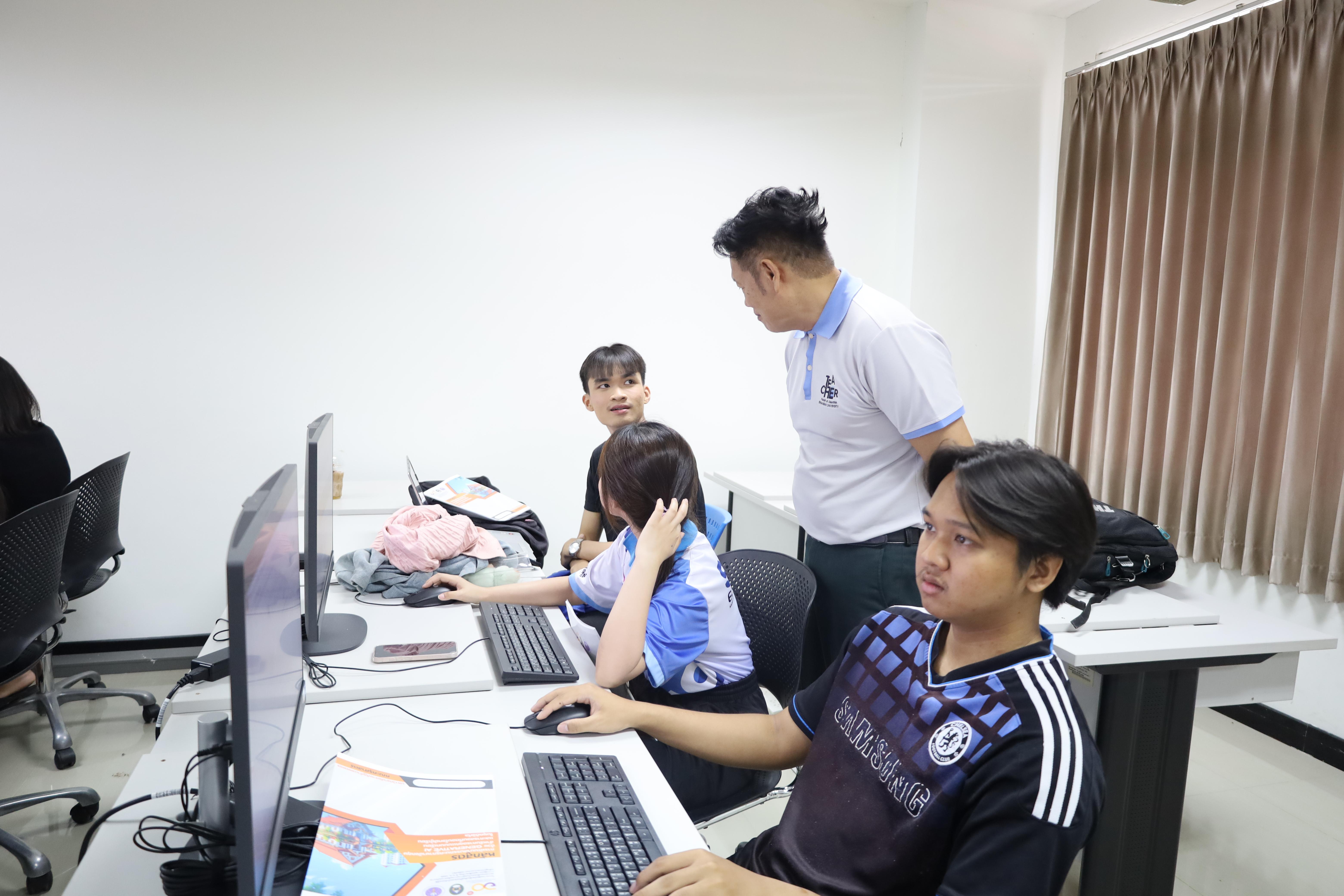 54. อบรมหลักสูตรการพัฒนาสมรรถนะครูภาษาอังกฤษด้วย Generative AI-1