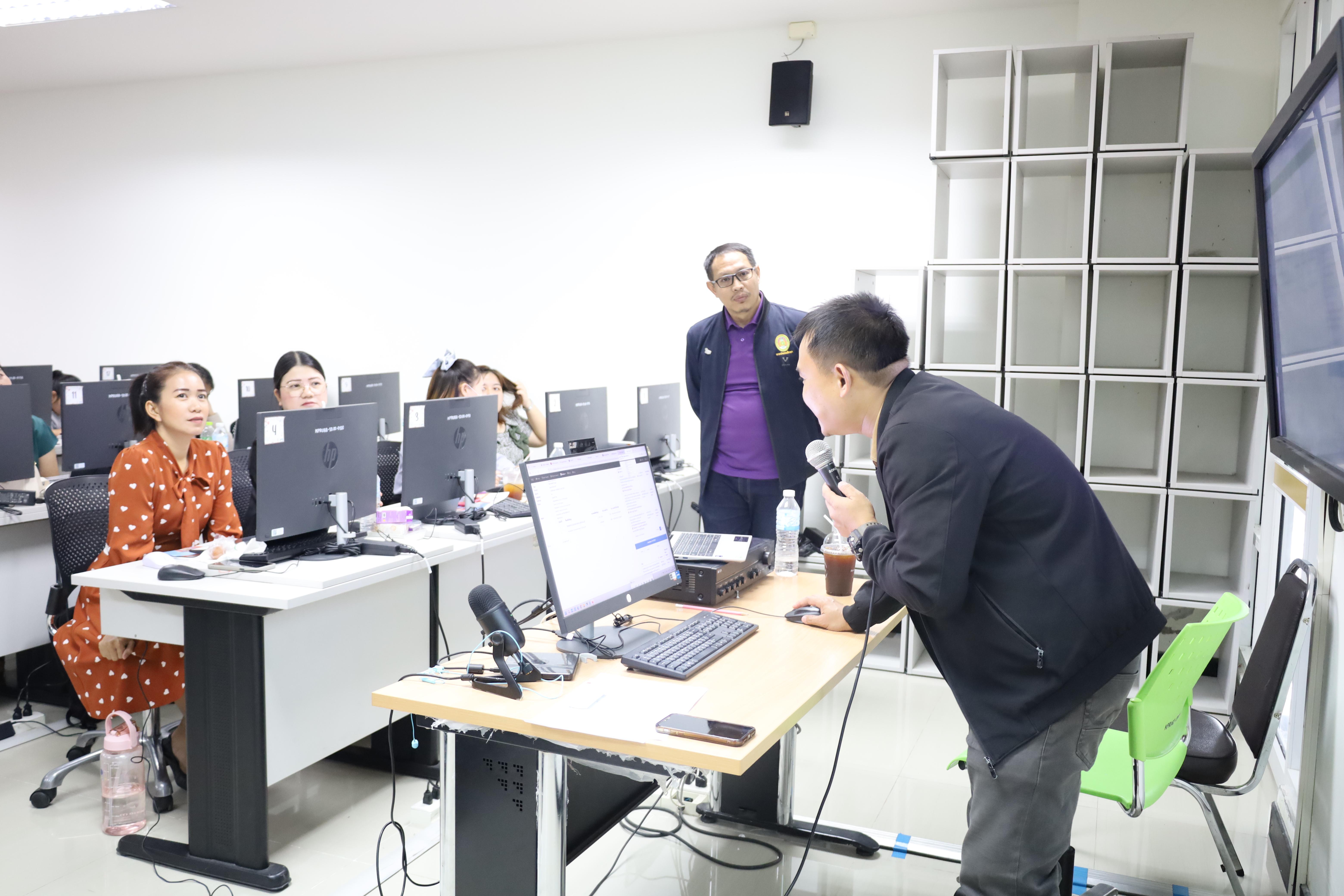 137. อบรมหลักสูตรการพัฒนาสมรรถนะครูภาษาอังกฤษด้วย Generative AI-1