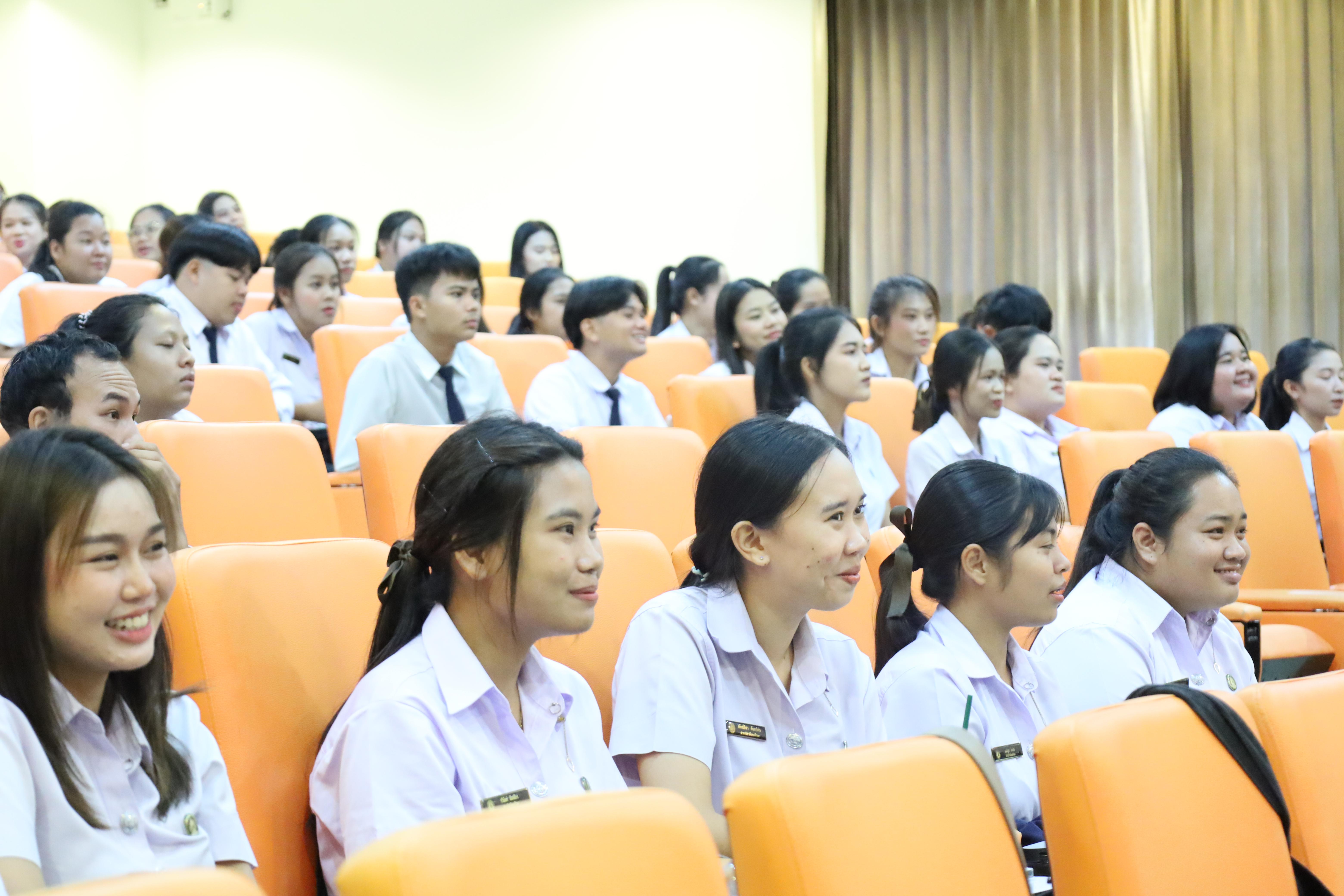 11. กิจกรรมปฐมนิเทศเตรียมความพร้อม นักศึกษาโปรแกรมวิชาสังคมศึกษา ปีการศึกษา2568 และแนะนำหลักสูตร