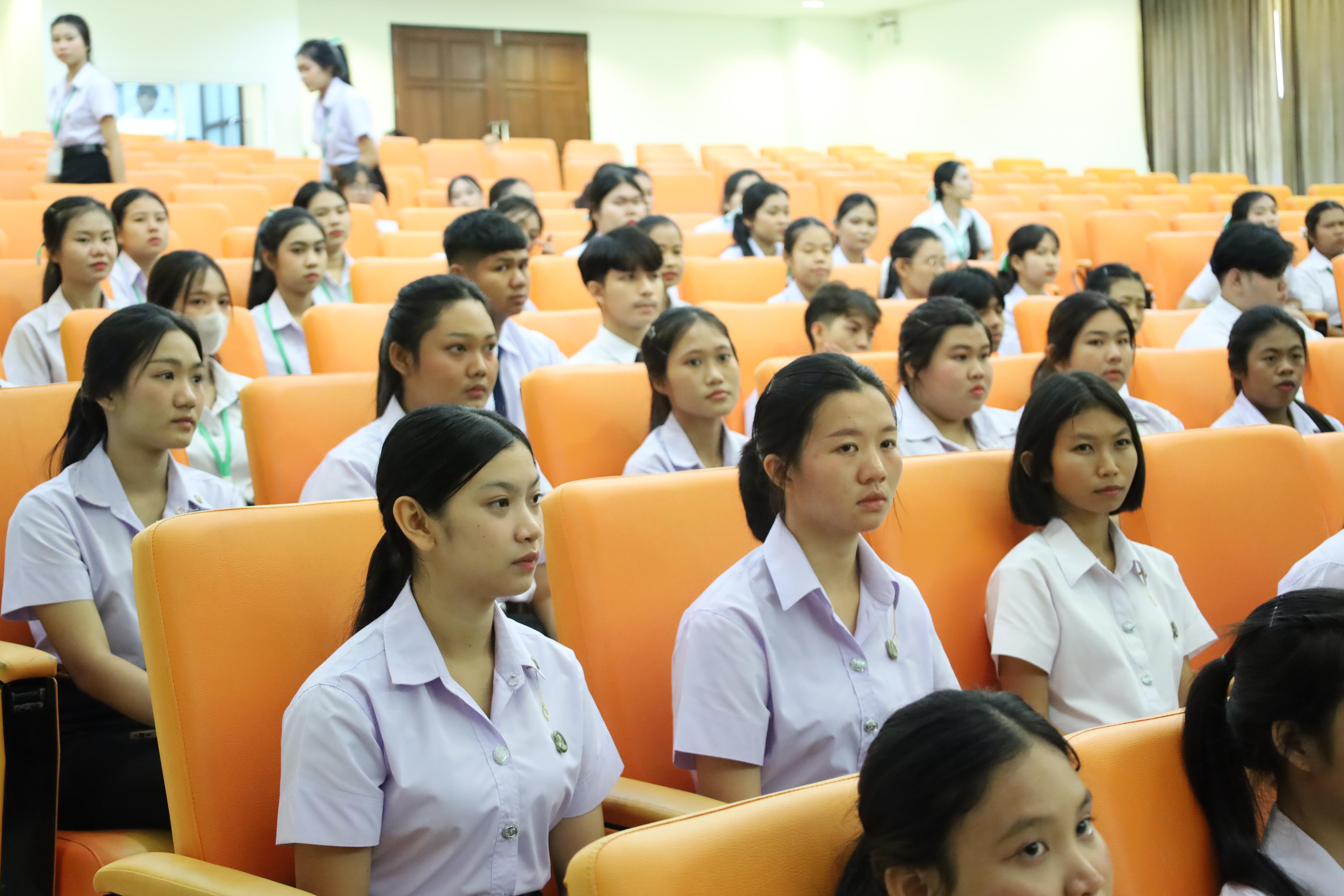 35. โครงการเตรียมความพร้อมนักศึกษาใหม่โปรแกรมวิชาภาษาไทย ปีการศึกษา2568