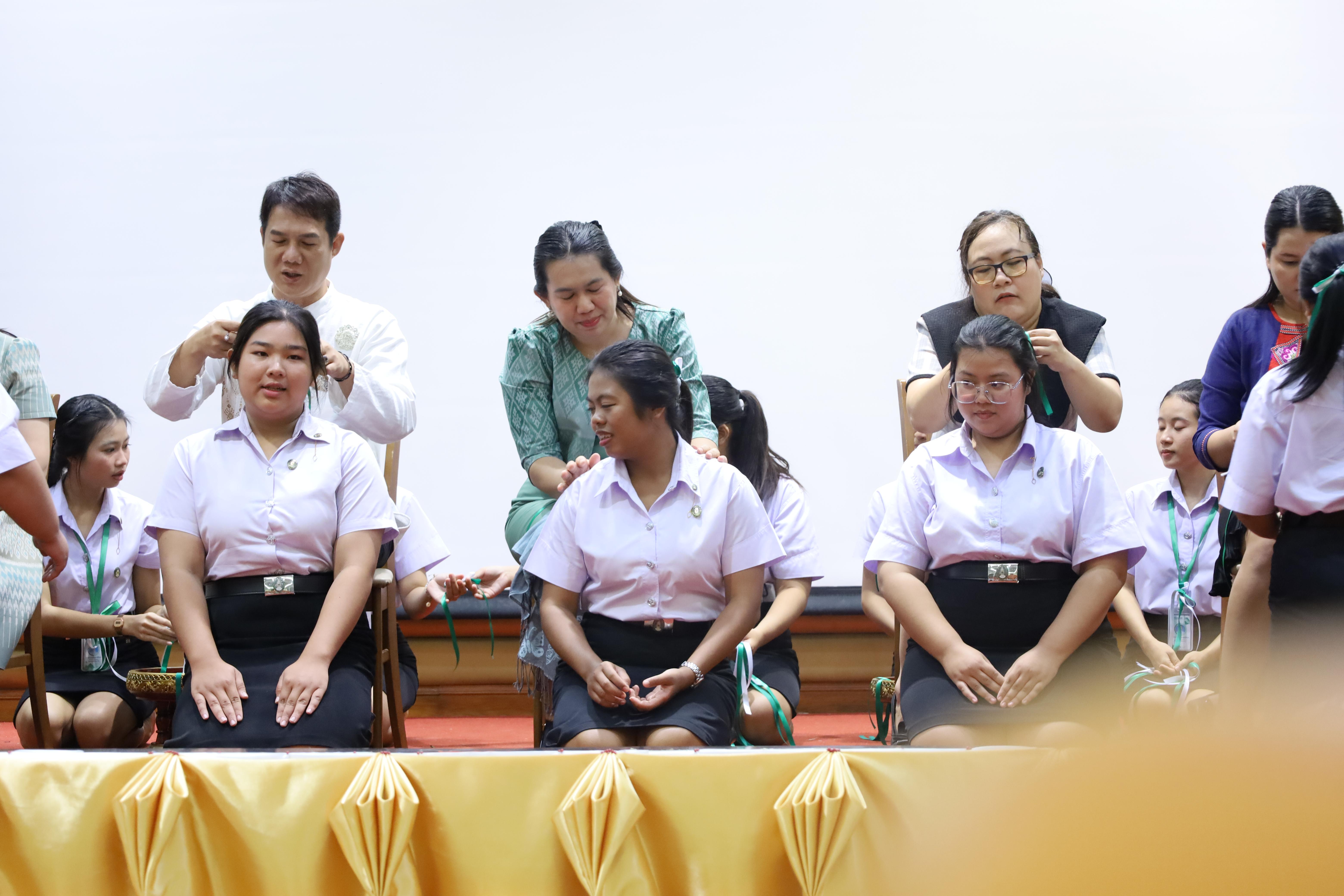 100. โครงการเตรียมความพร้อมนักศึกษาใหม่โปรแกรมวิชาภาษาไทย ปีการศึกษา2568