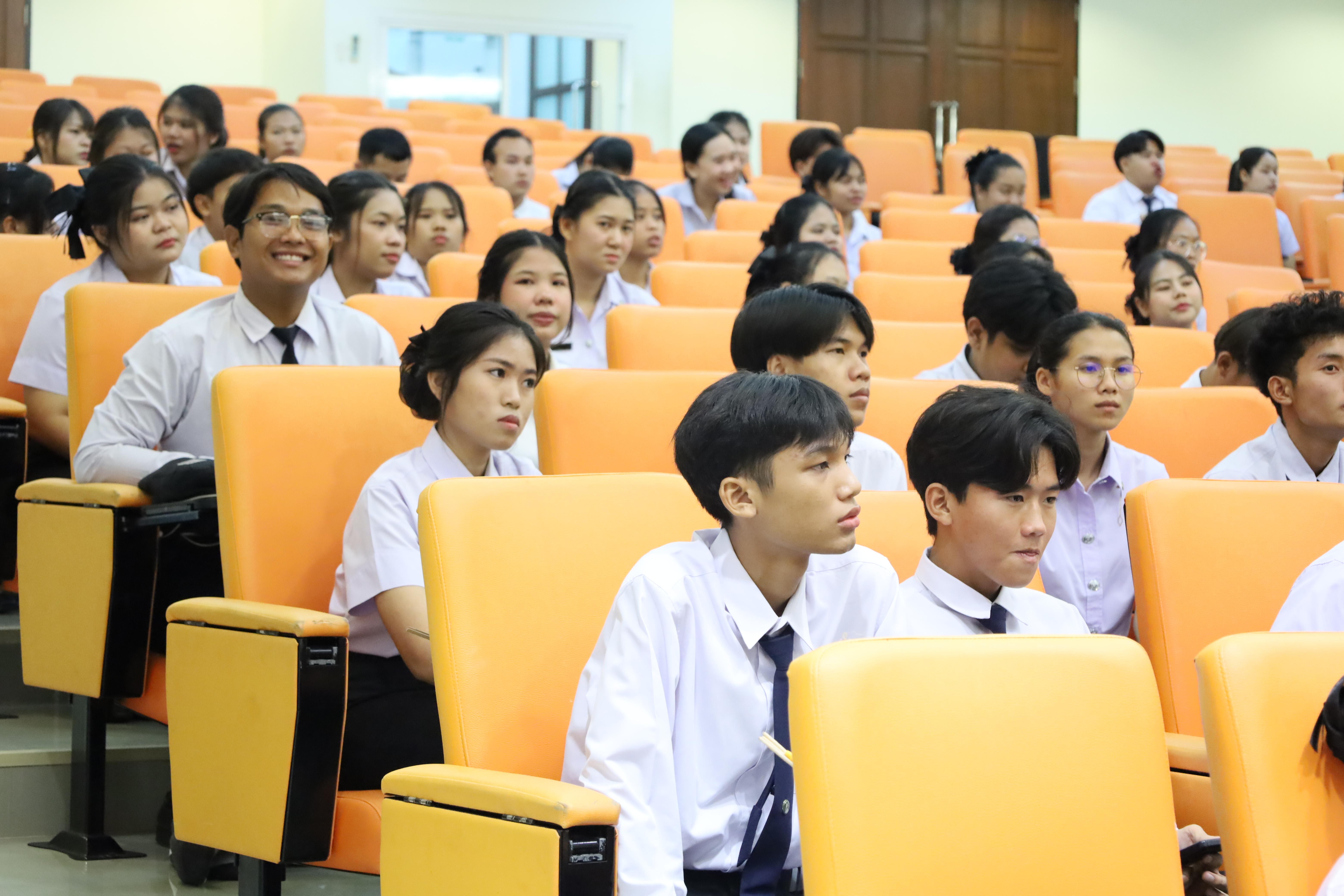 11. พิธีไหว้ครูโปรแกรมวิชาสังคมศึกษา