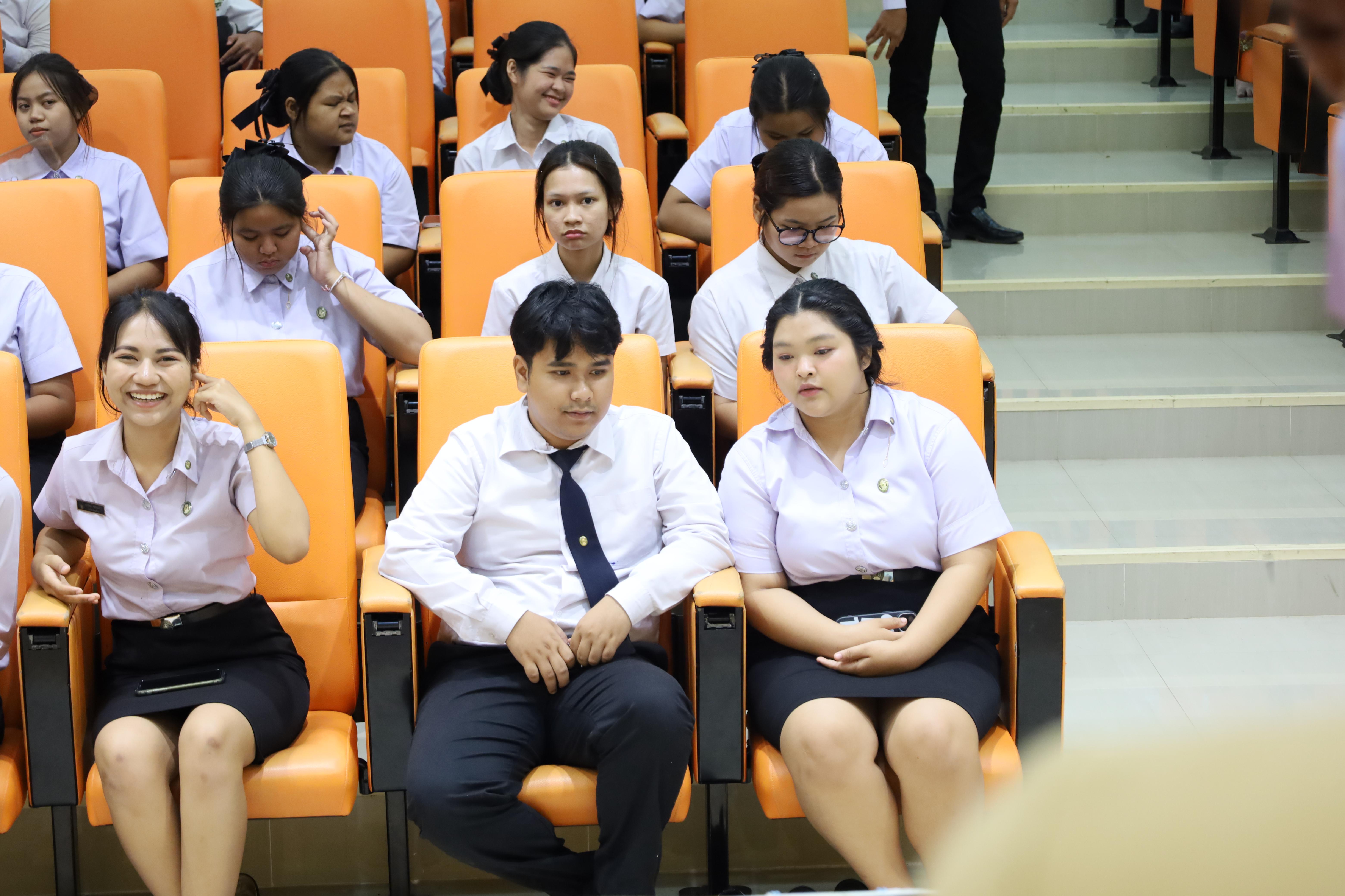 36. พิธีไหว้ครูโปรแกรมวิชาสังคมศึกษา