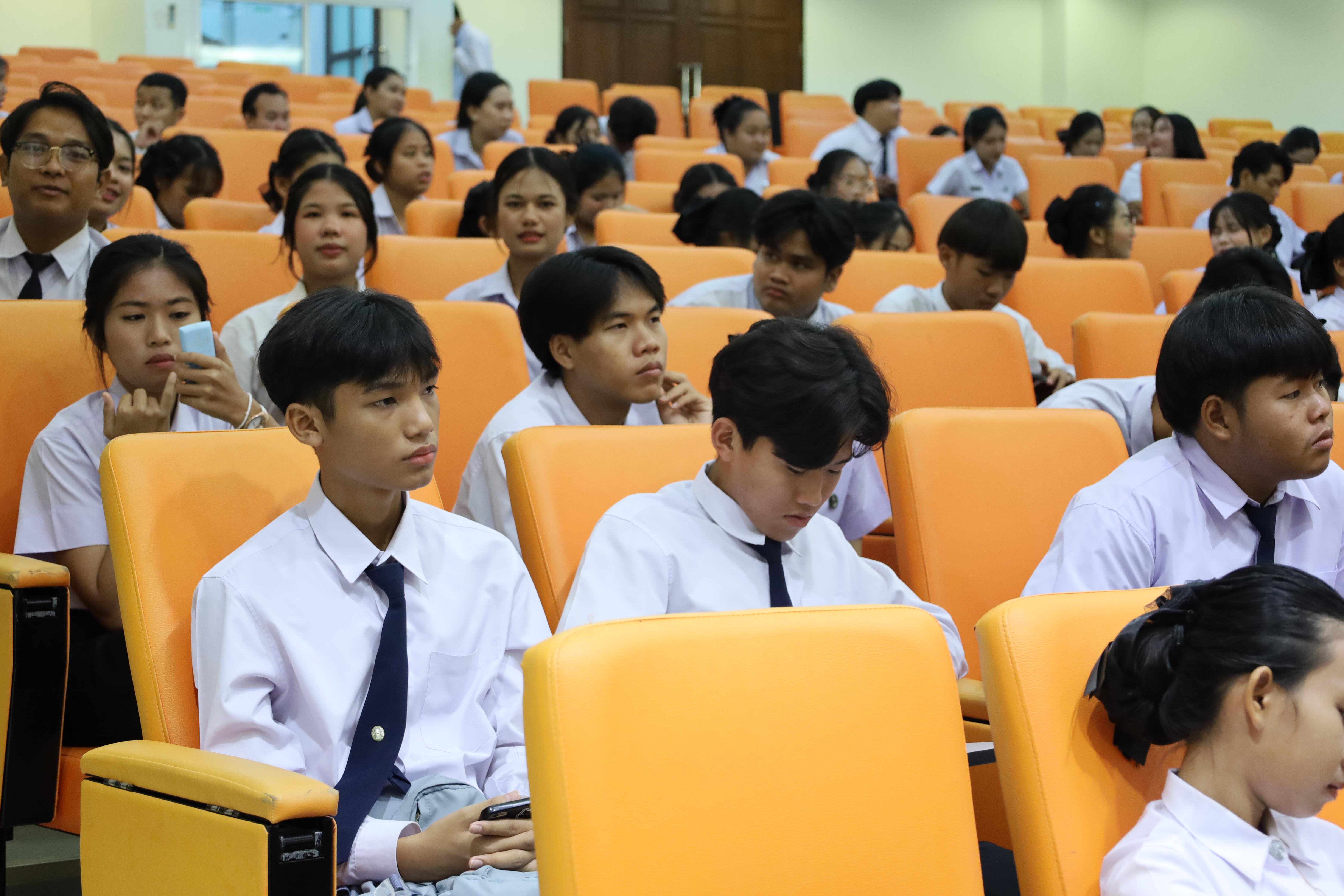 51. พิธีไหว้ครูโปรแกรมวิชาสังคมศึกษา