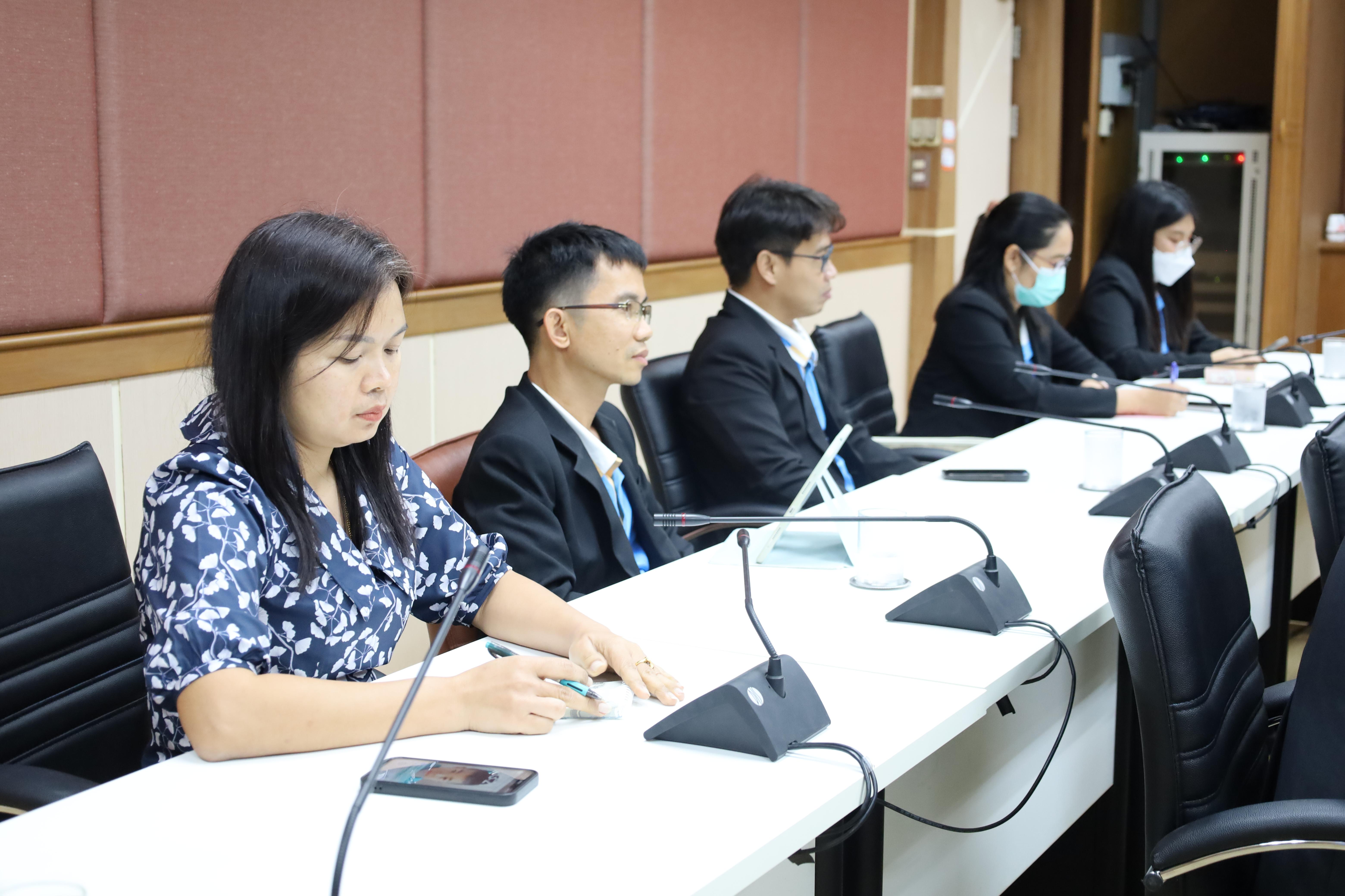 24. ผู้บริหารคณะครุศาสตร์รับมอบนโยบายจากอธิการบดี