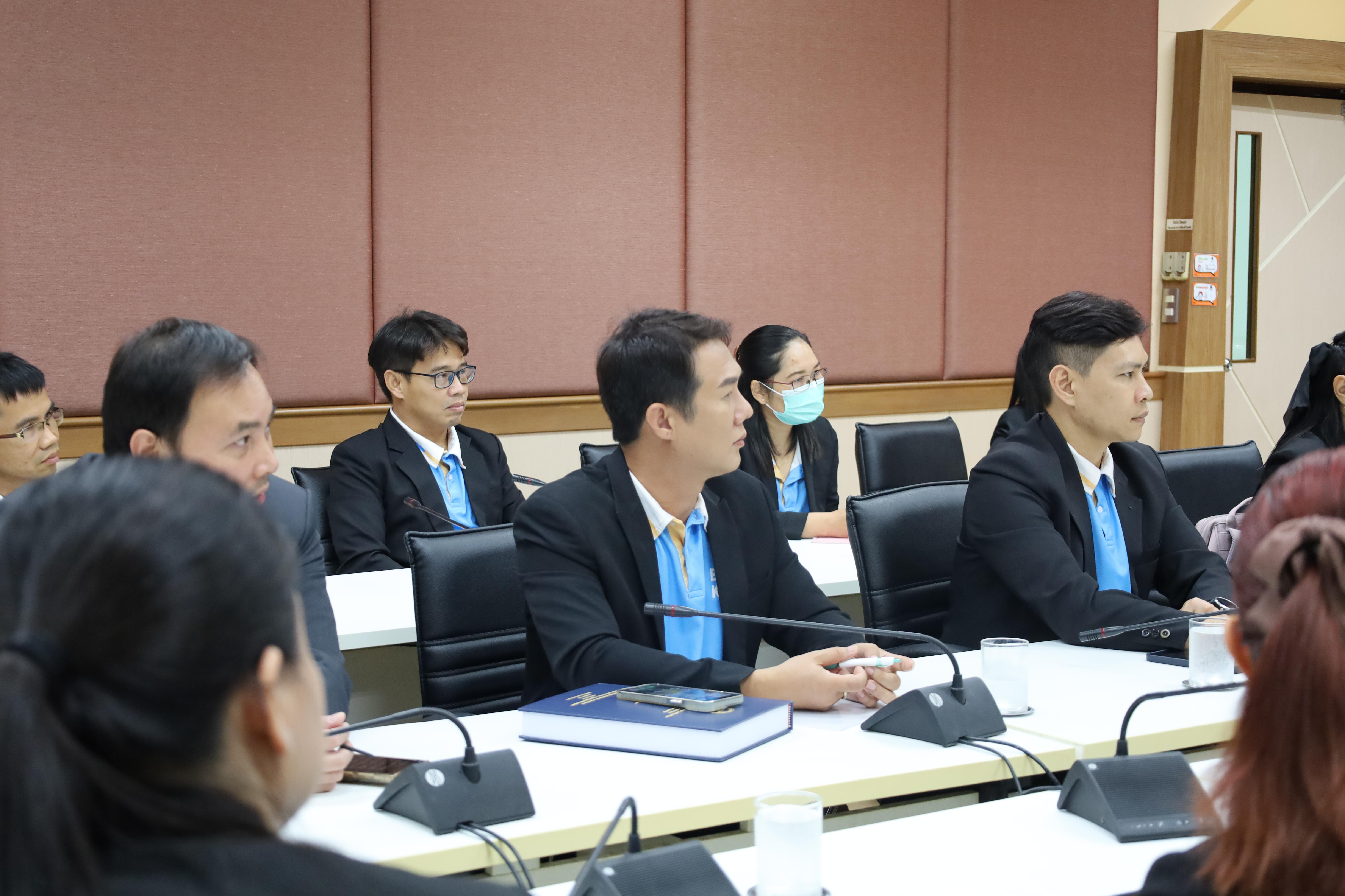 26. ผู้บริหารคณะครุศาสตร์รับมอบนโยบายจากอธิการบดี