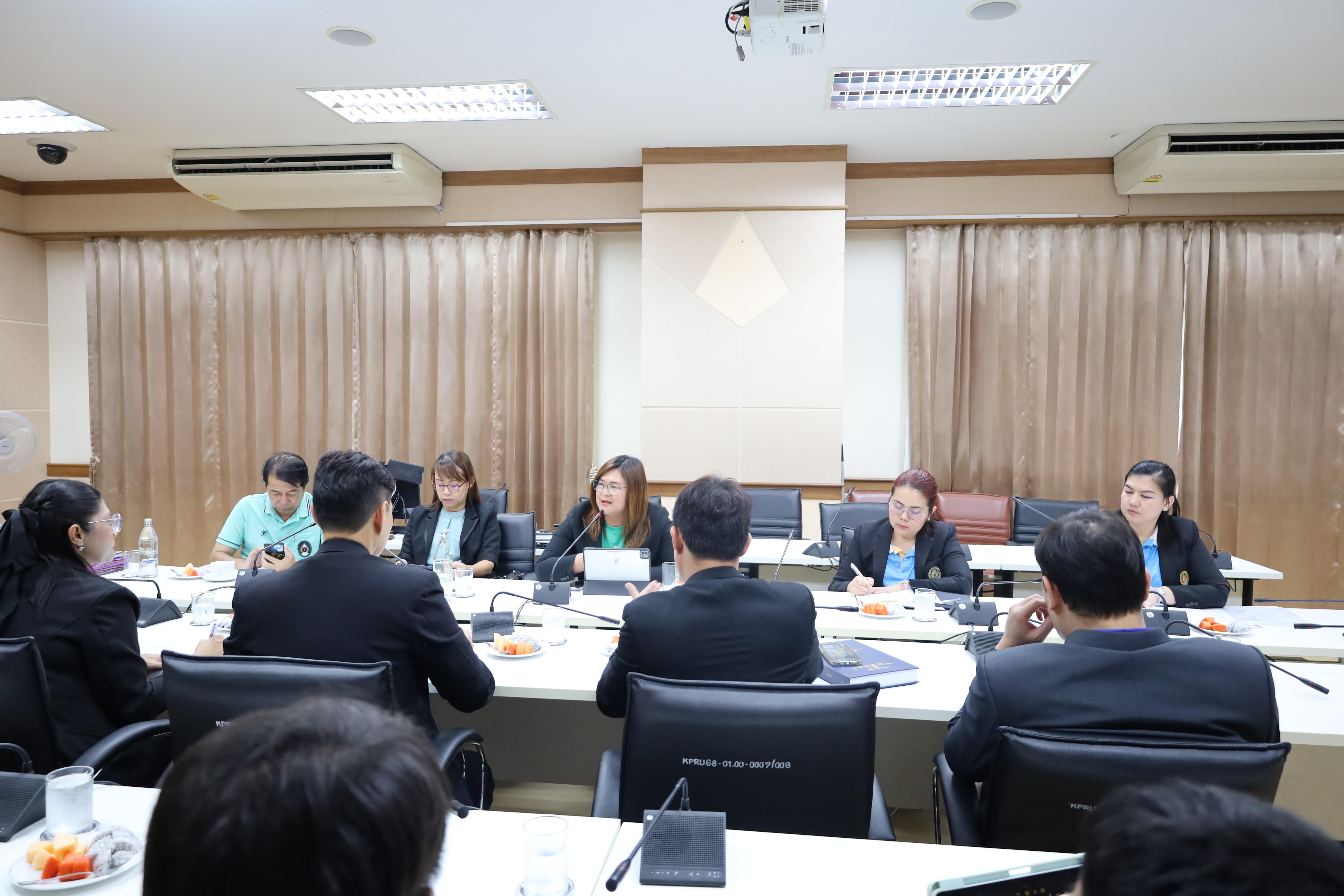 28. ผู้บริหารคณะครุศาสตร์รับมอบนโยบายจากอธิการบดี