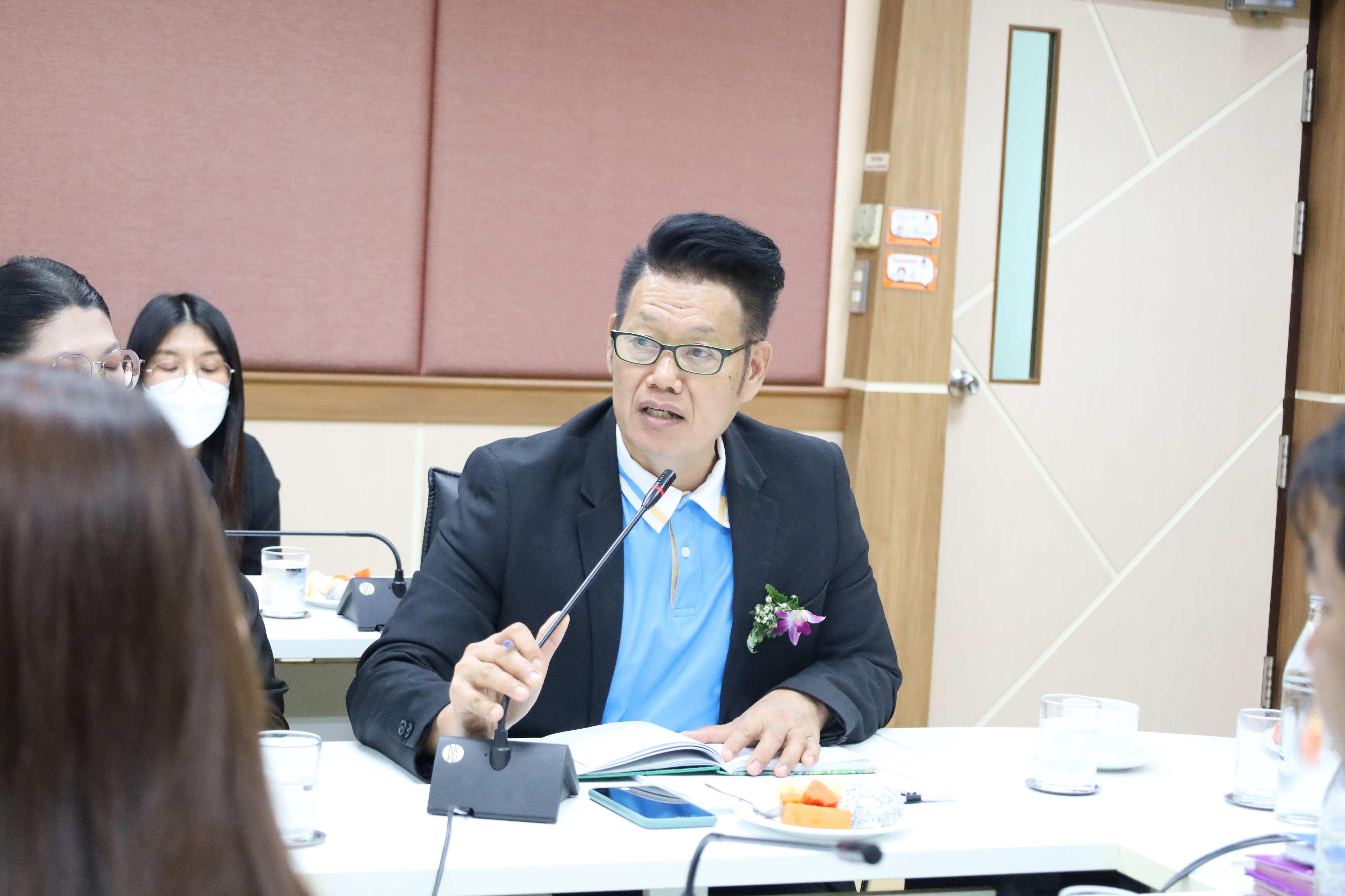 38. ผู้บริหารคณะครุศาสตร์รับมอบนโยบายจากอธิการบดี