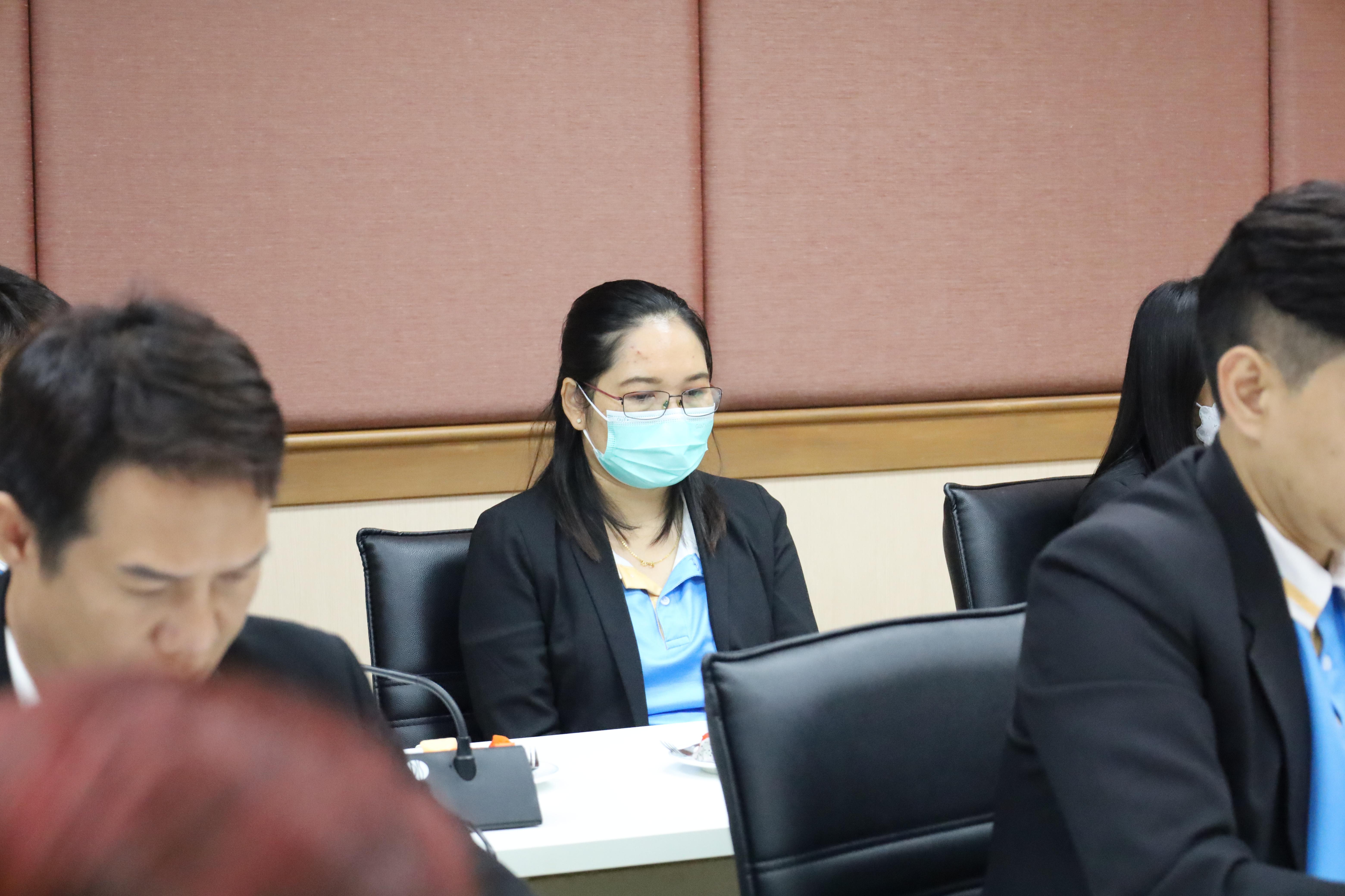 39. ผู้บริหารคณะครุศาสตร์รับมอบนโยบายจากอธิการบดี