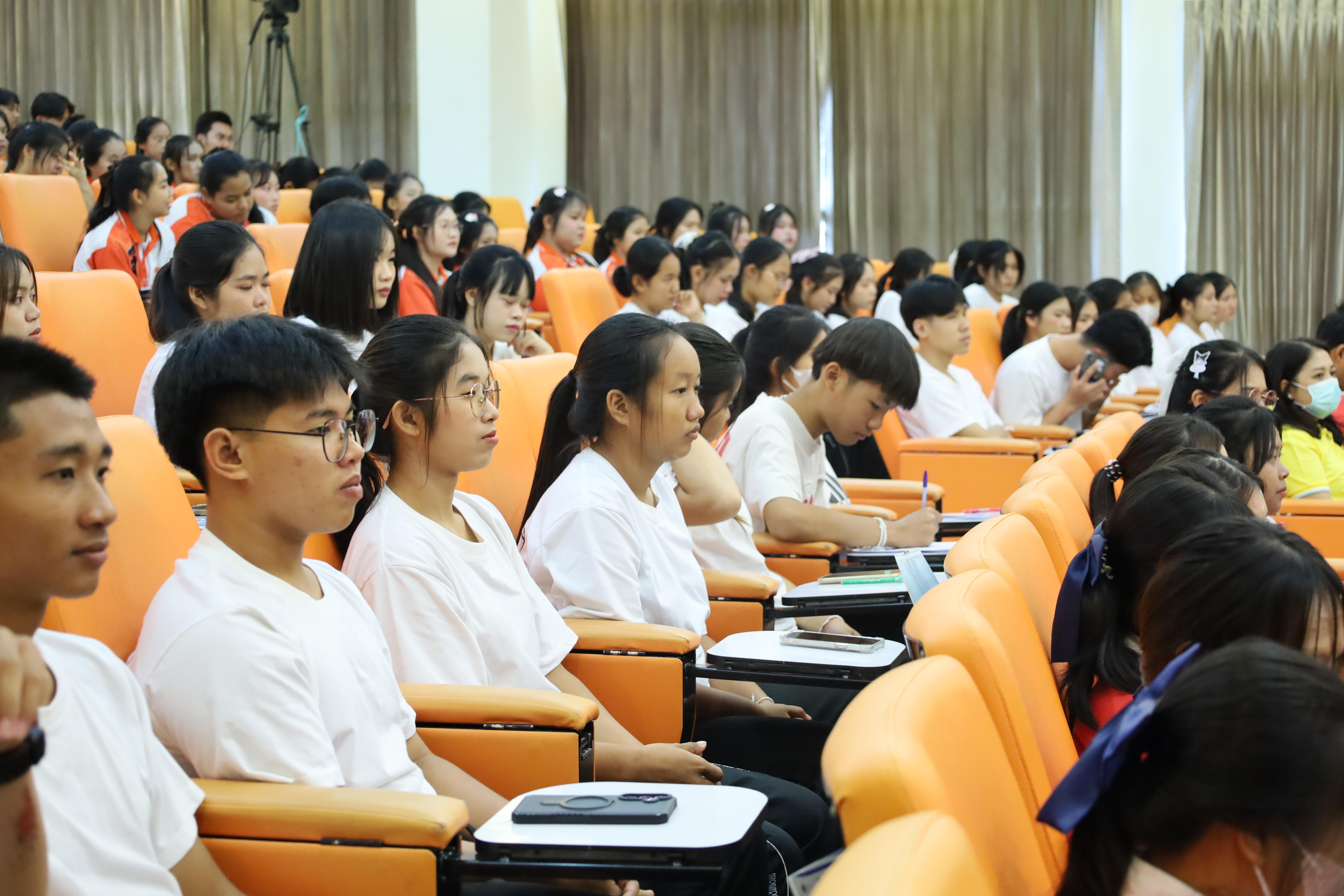 9. สัมมนาวิชาการ"บุหรี่ไฟฟ้าในสถานศึกษา"